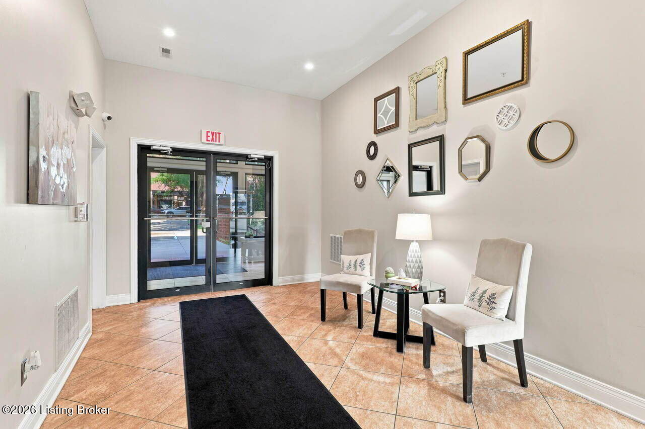 10619 Meeting St 202 Property Photo 6