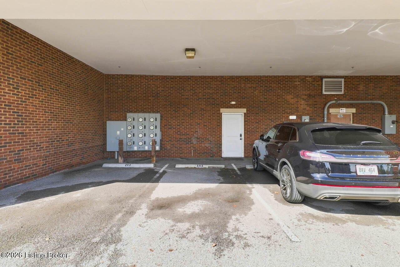 10619 Meeting St 202 Property Photo 44