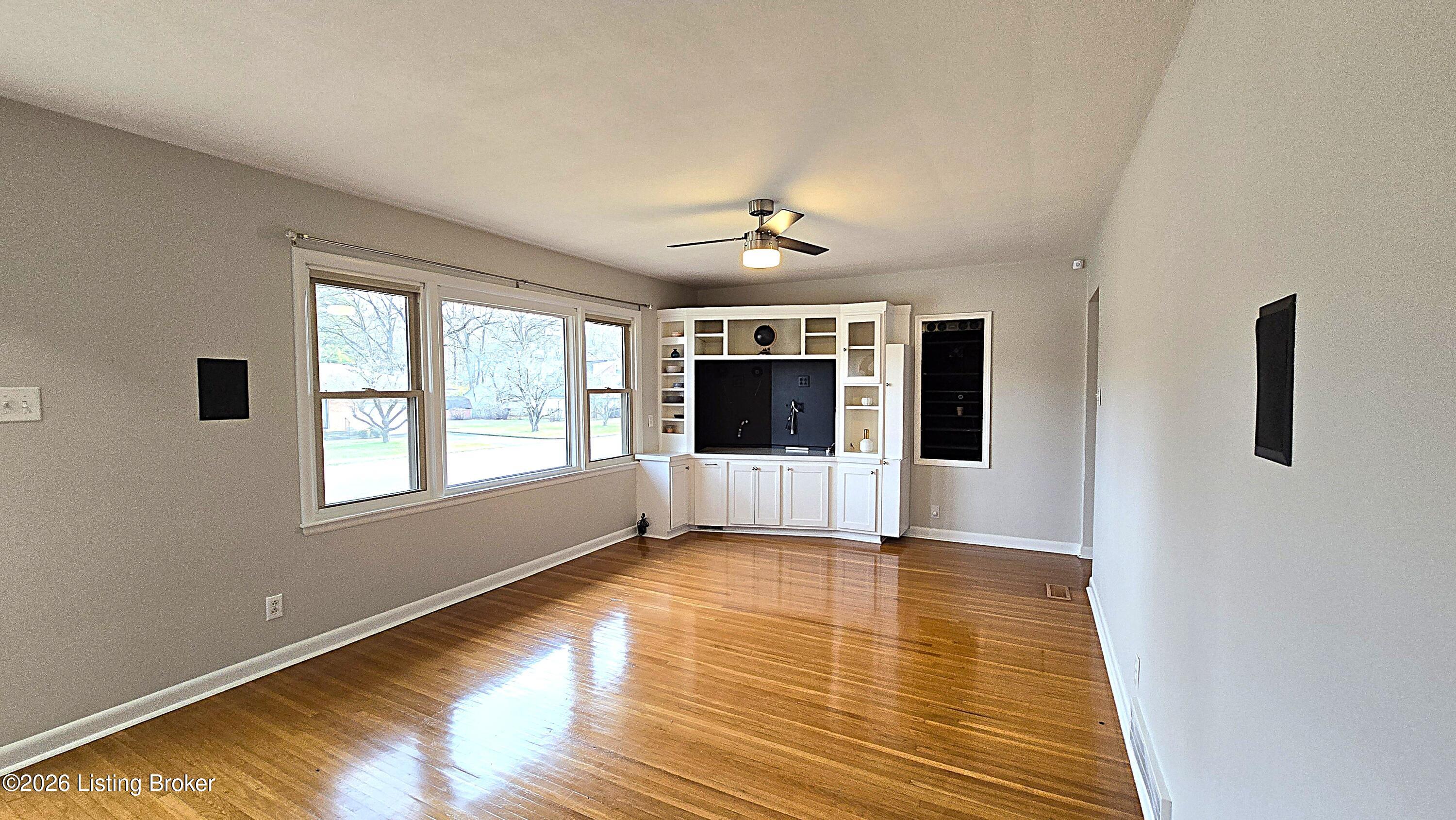 1707 Nightingale Rd Property Photo 4