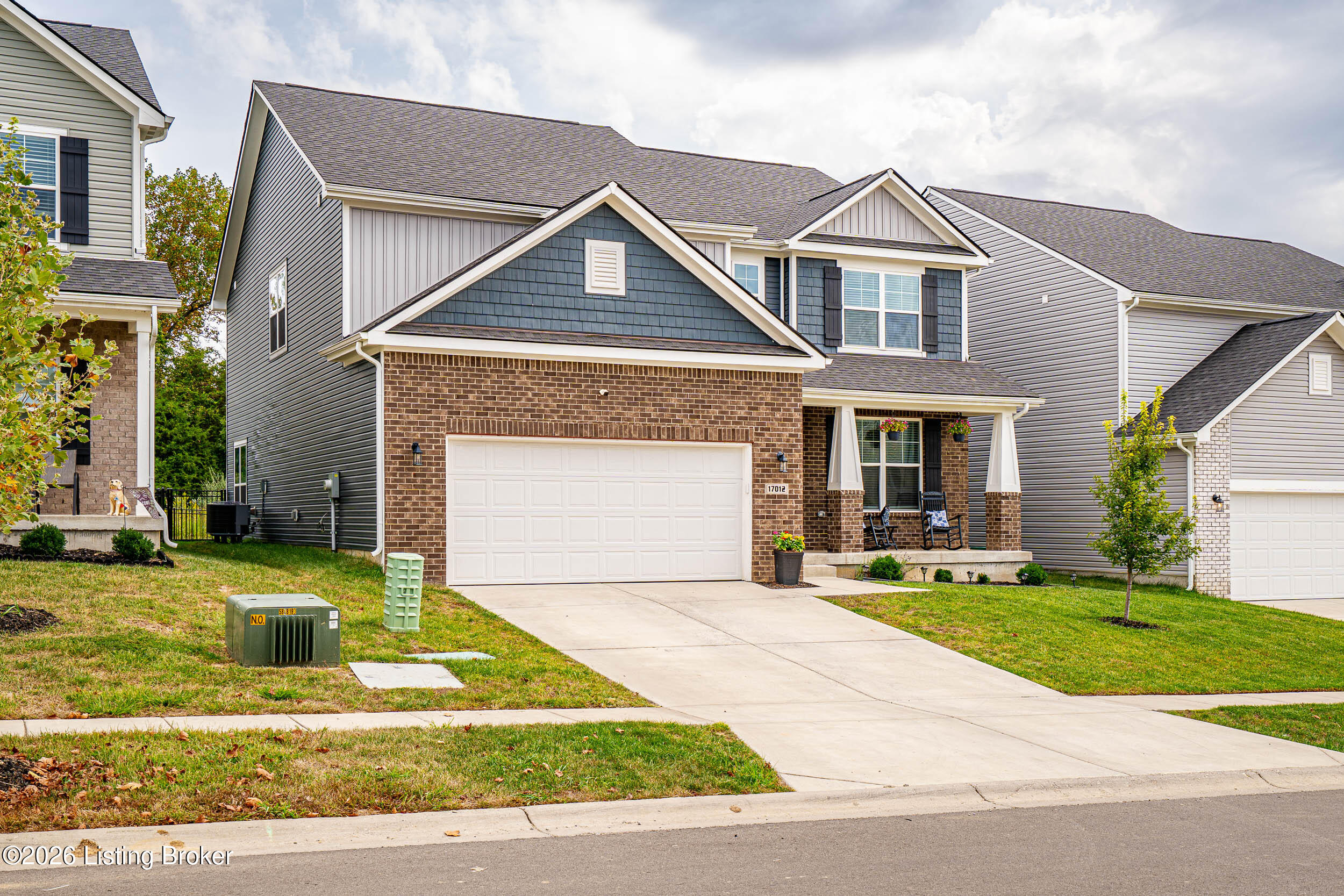 17012 Meander Way Property Photo 3