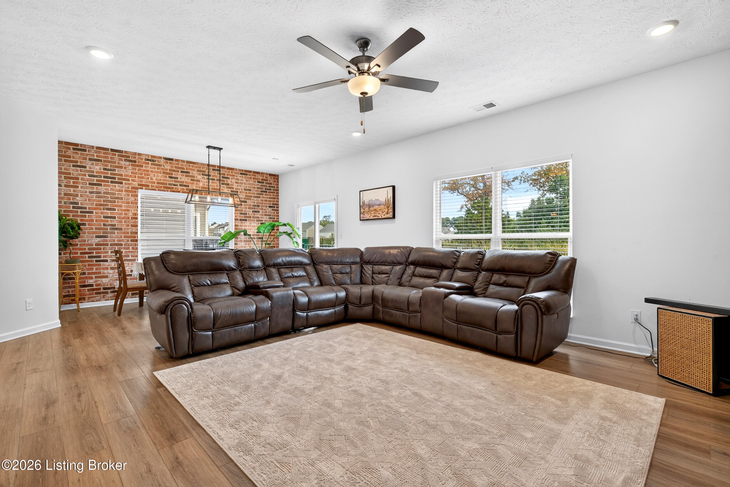 17012 Meander Way Property Photo 6