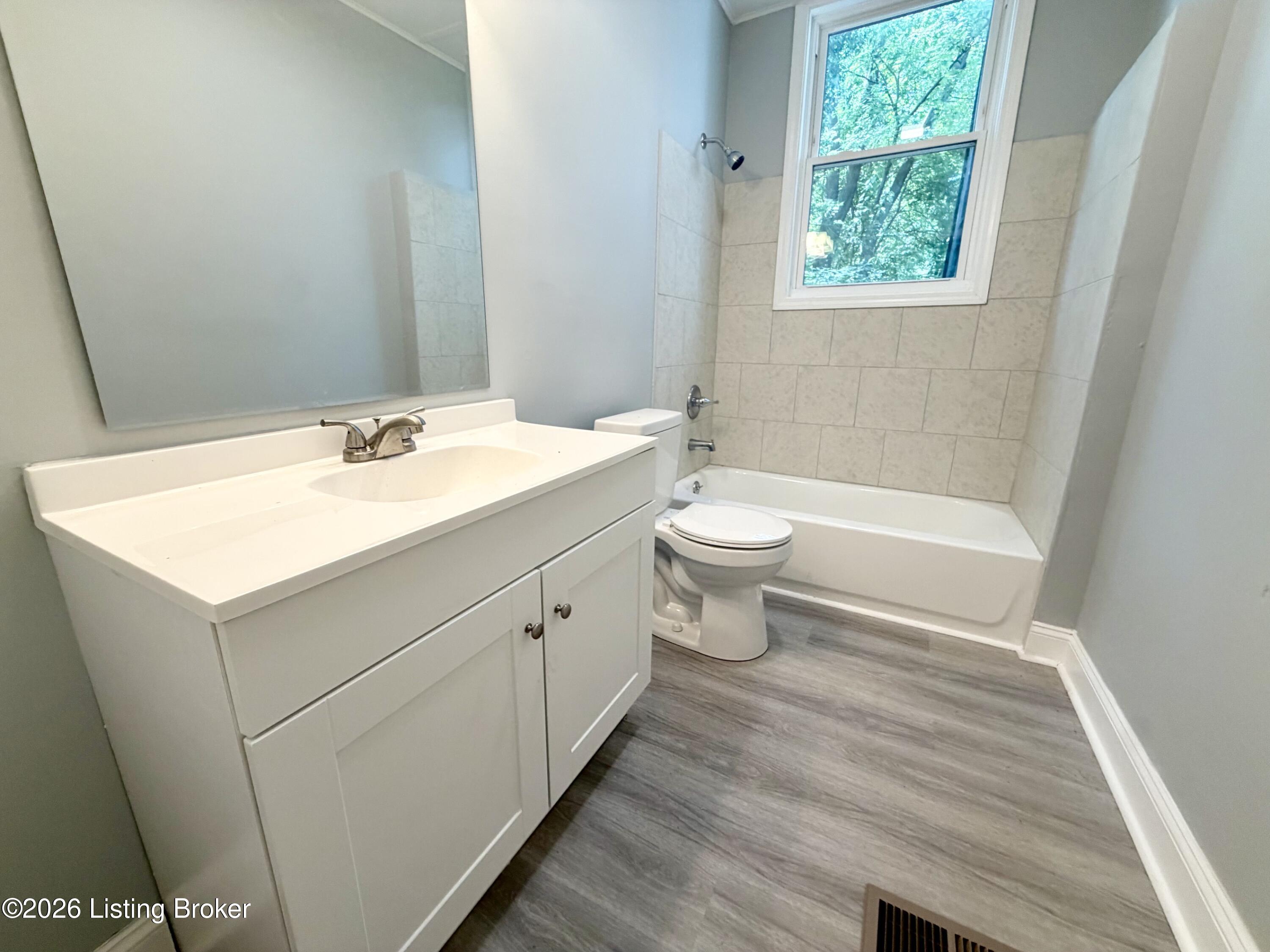 4140 W Broadway 1 Property Photo 6