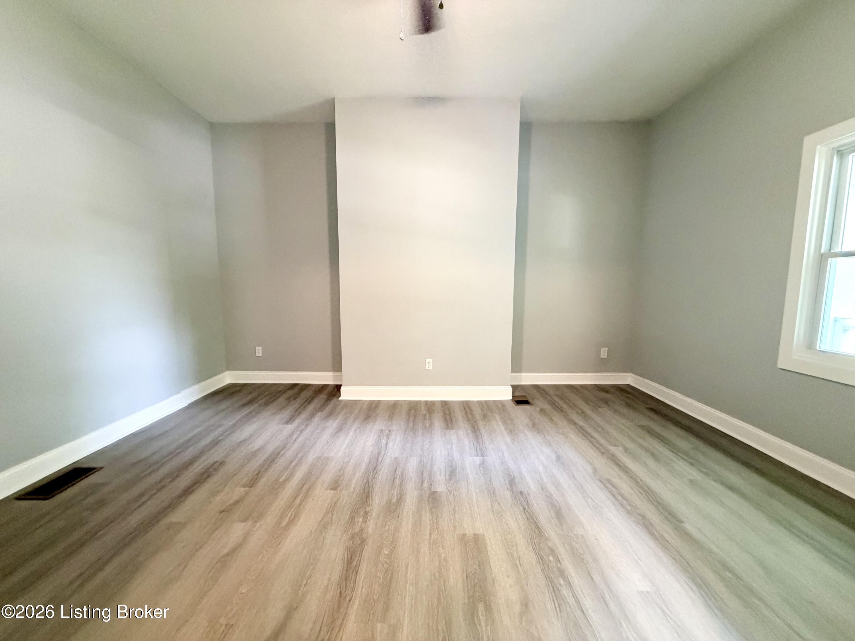 4140 W Broadway 1 Property Photo 8