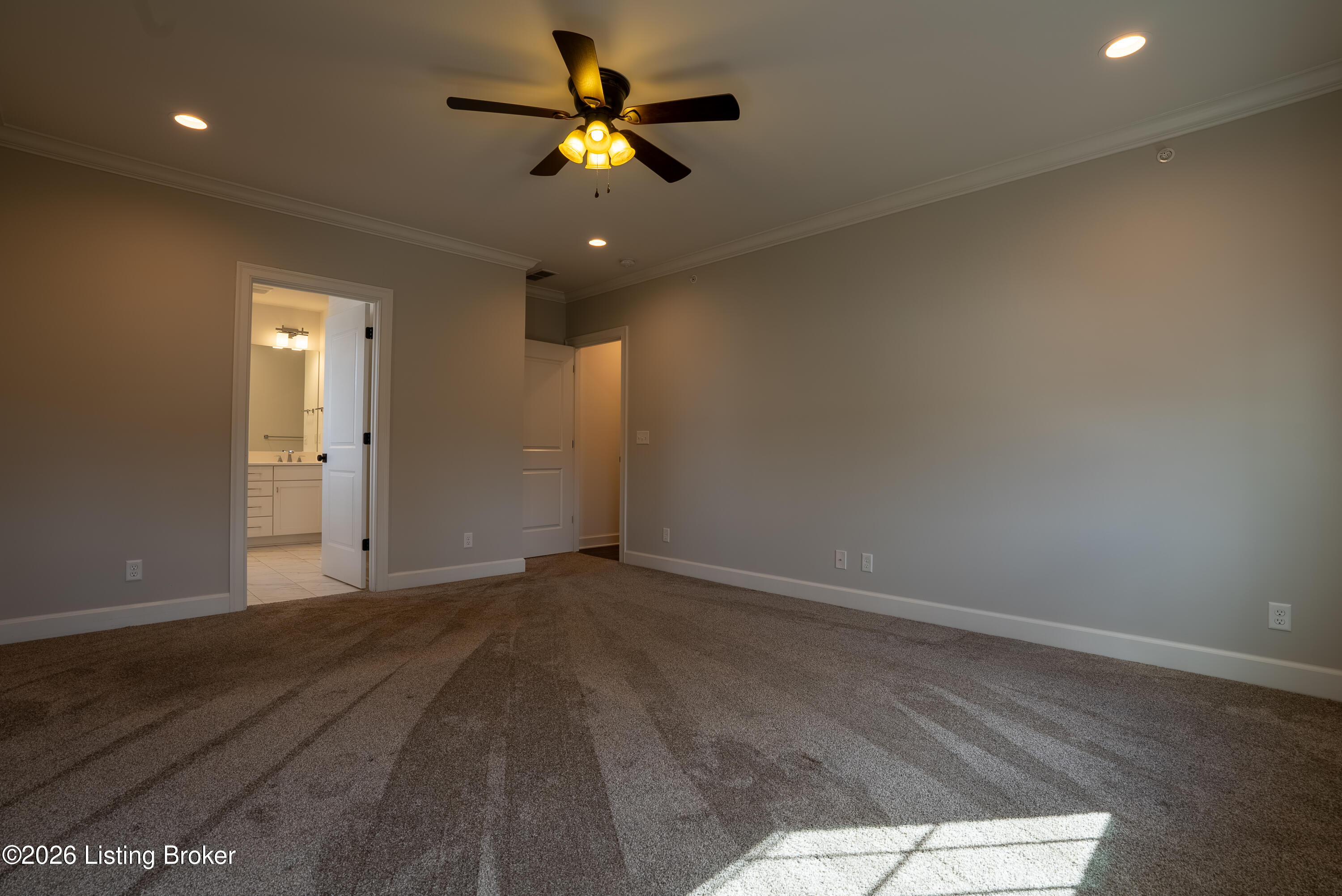 6314 St Bernadette Ave 102 Property Photo 18
