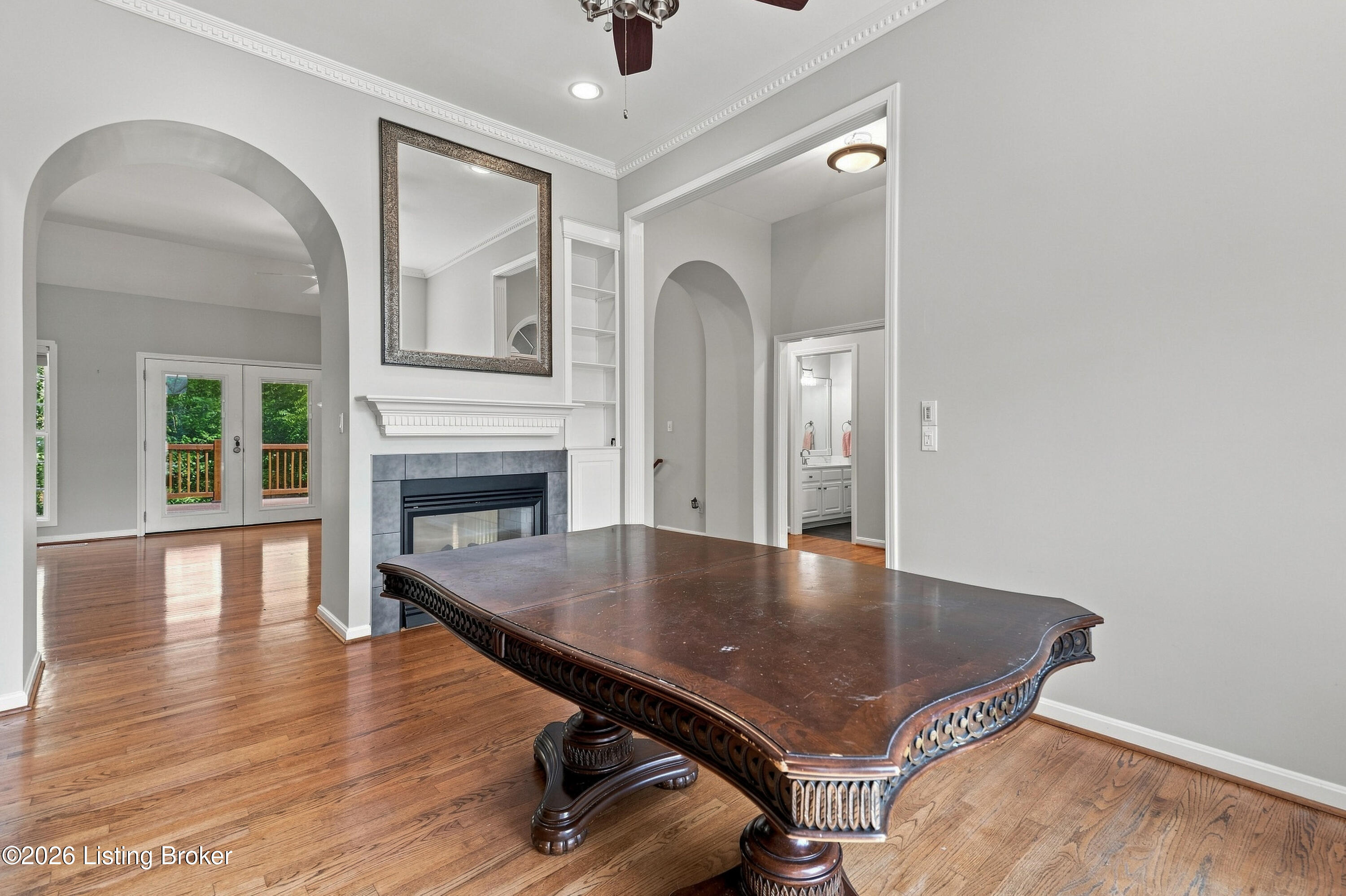 5903 Mercury Dr Property Photo 4