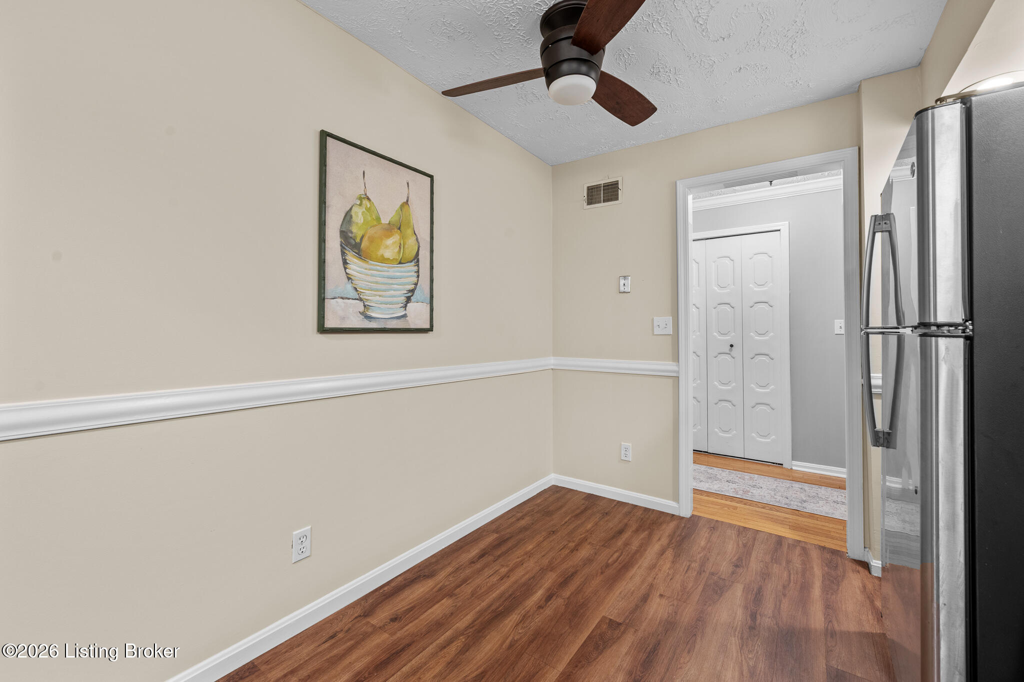 4875 Sherburn Ln 2j Property Photo 11