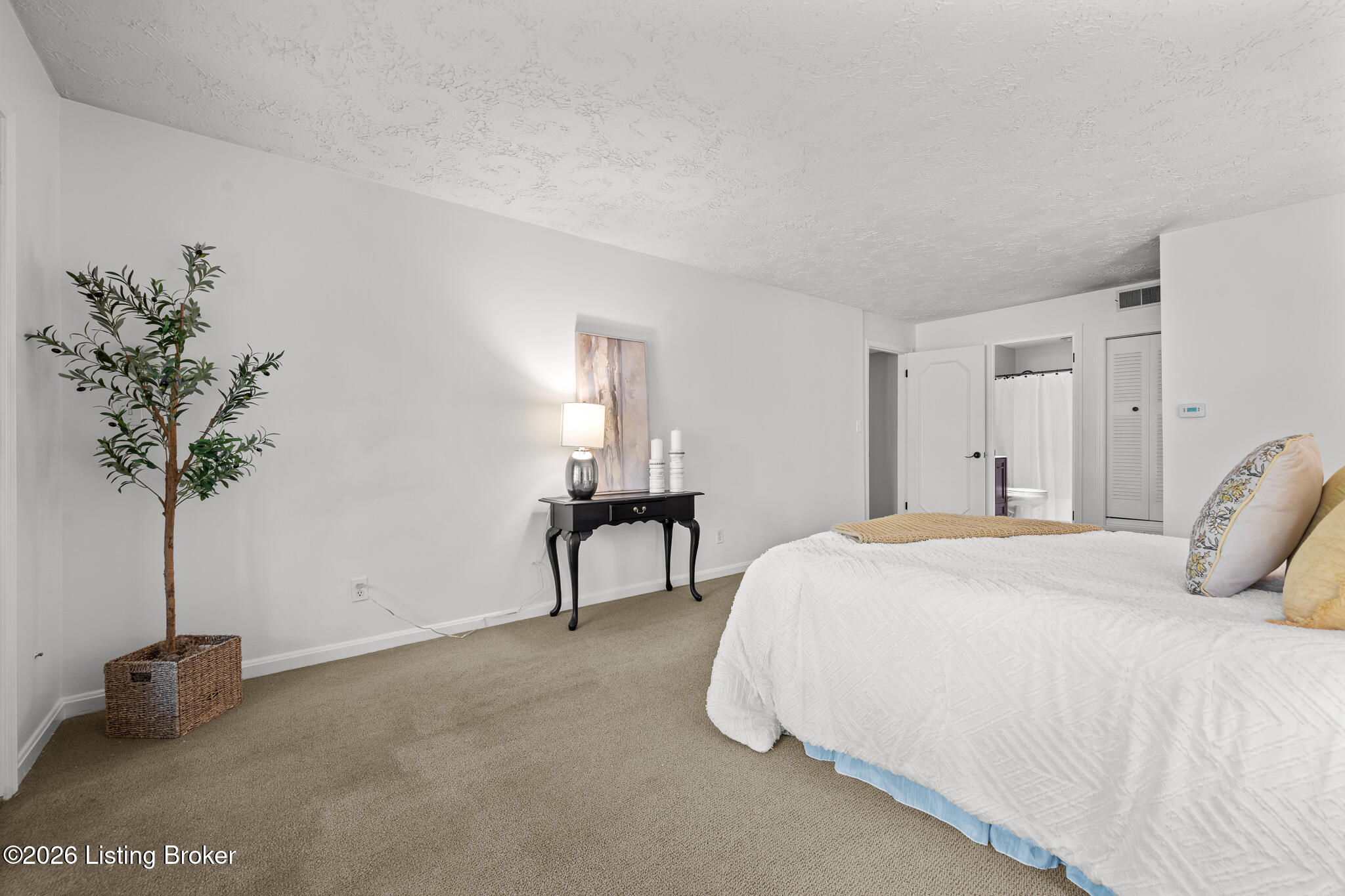 4875 Sherburn Ln 2j Property Photo 26