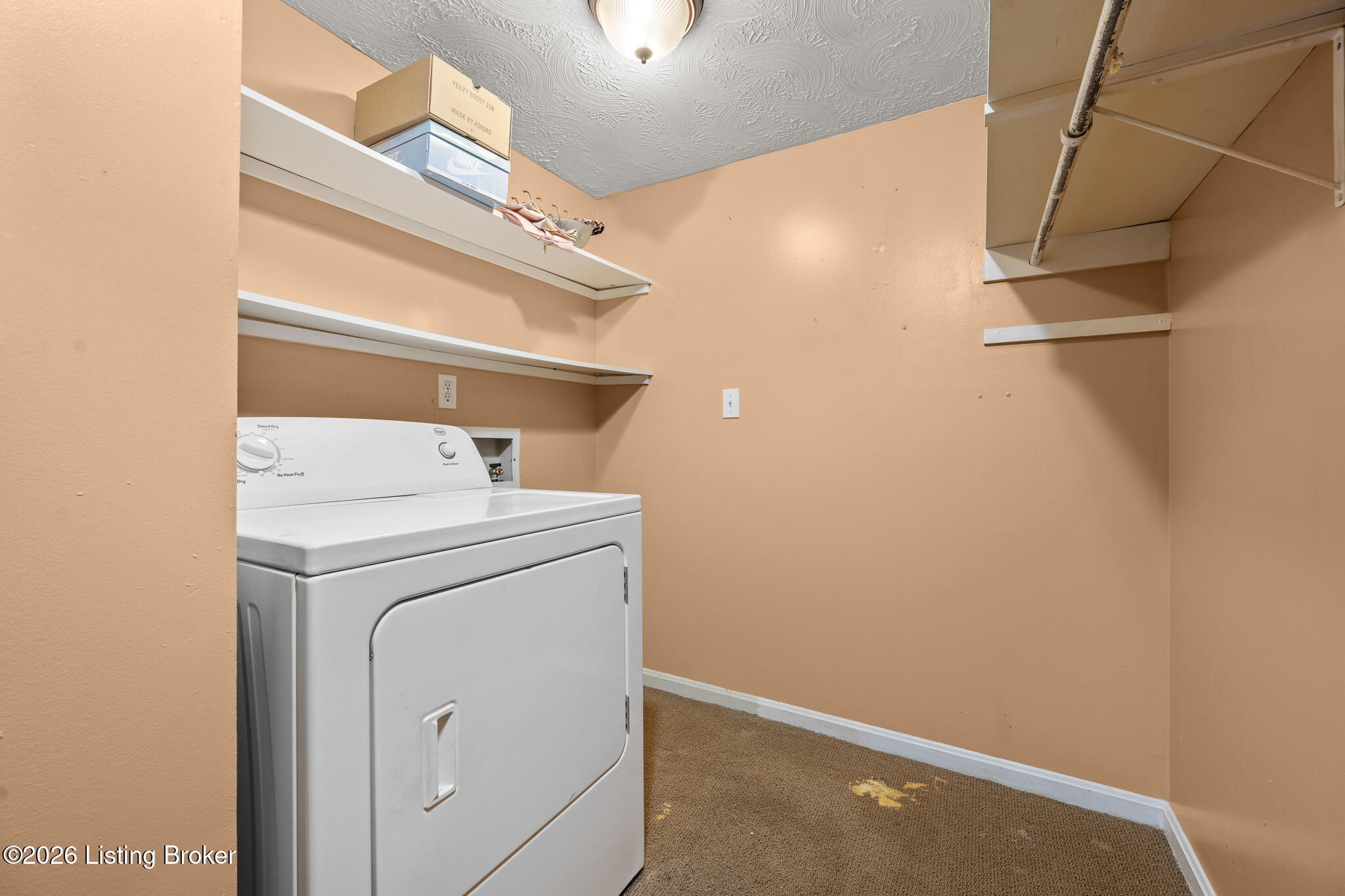 4875 Sherburn Ln 2j Property Photo 28