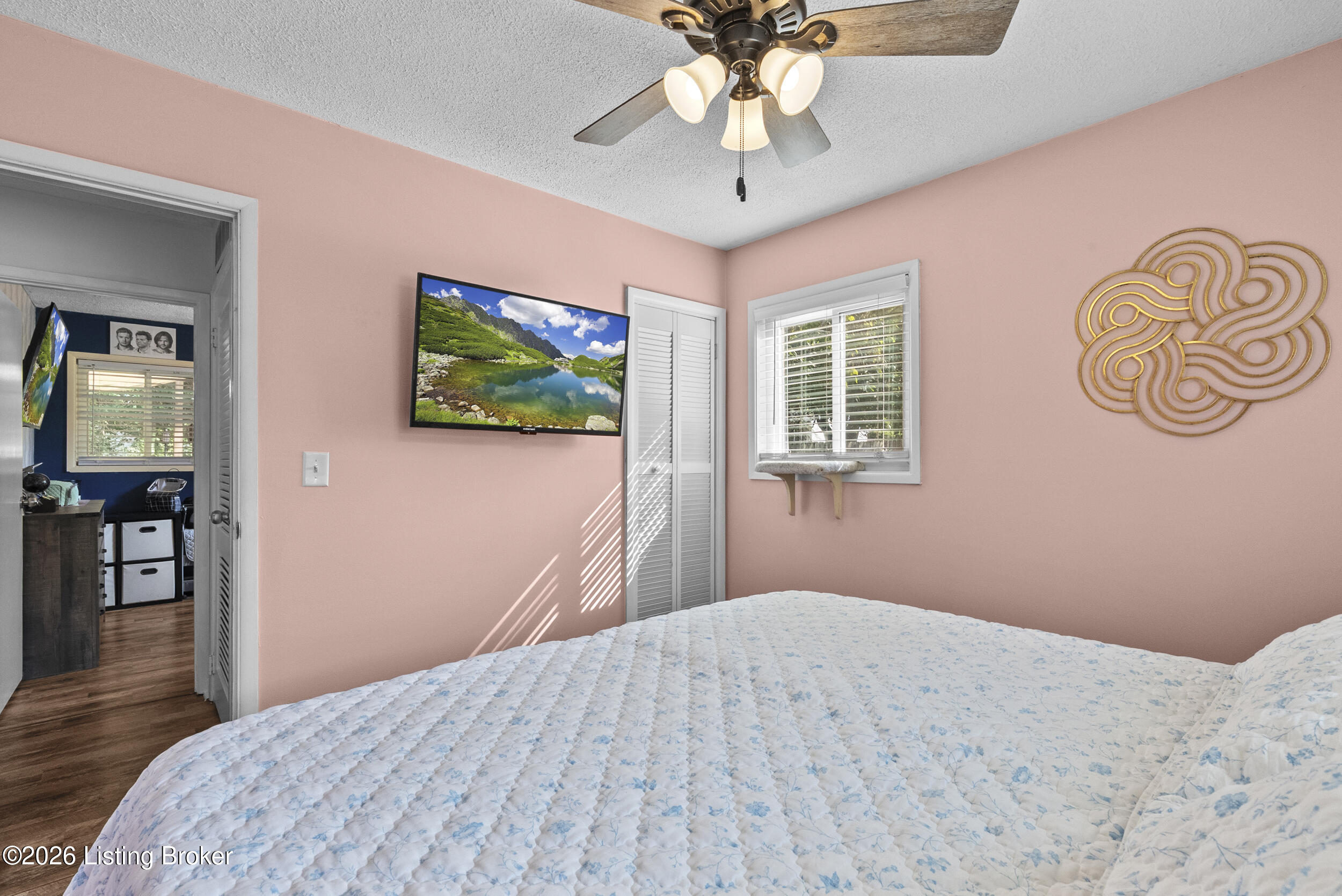4901 Libby Ln Property Photo 16