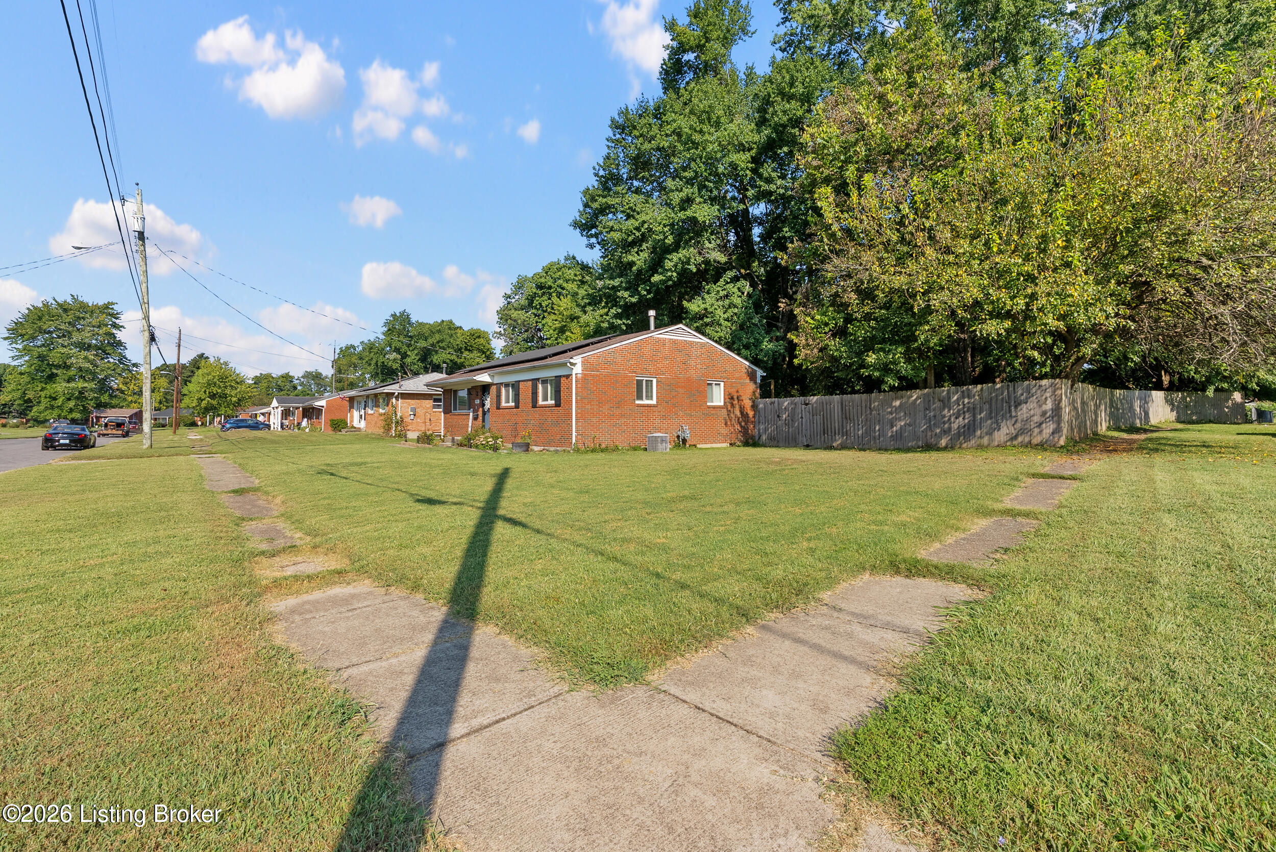 4901 Libby Ln Property Photo 23