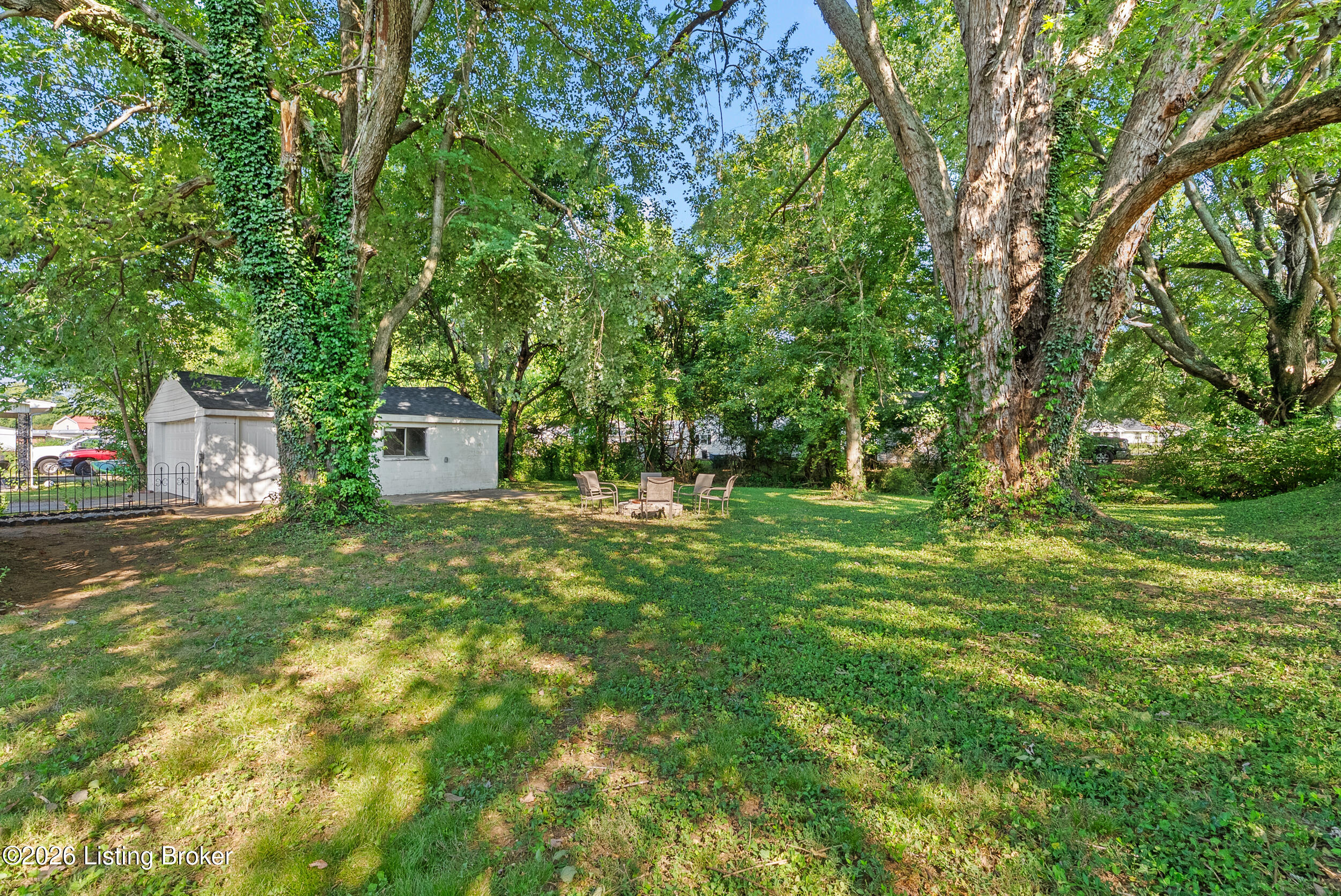 4901 Libby Ln Property Photo 28