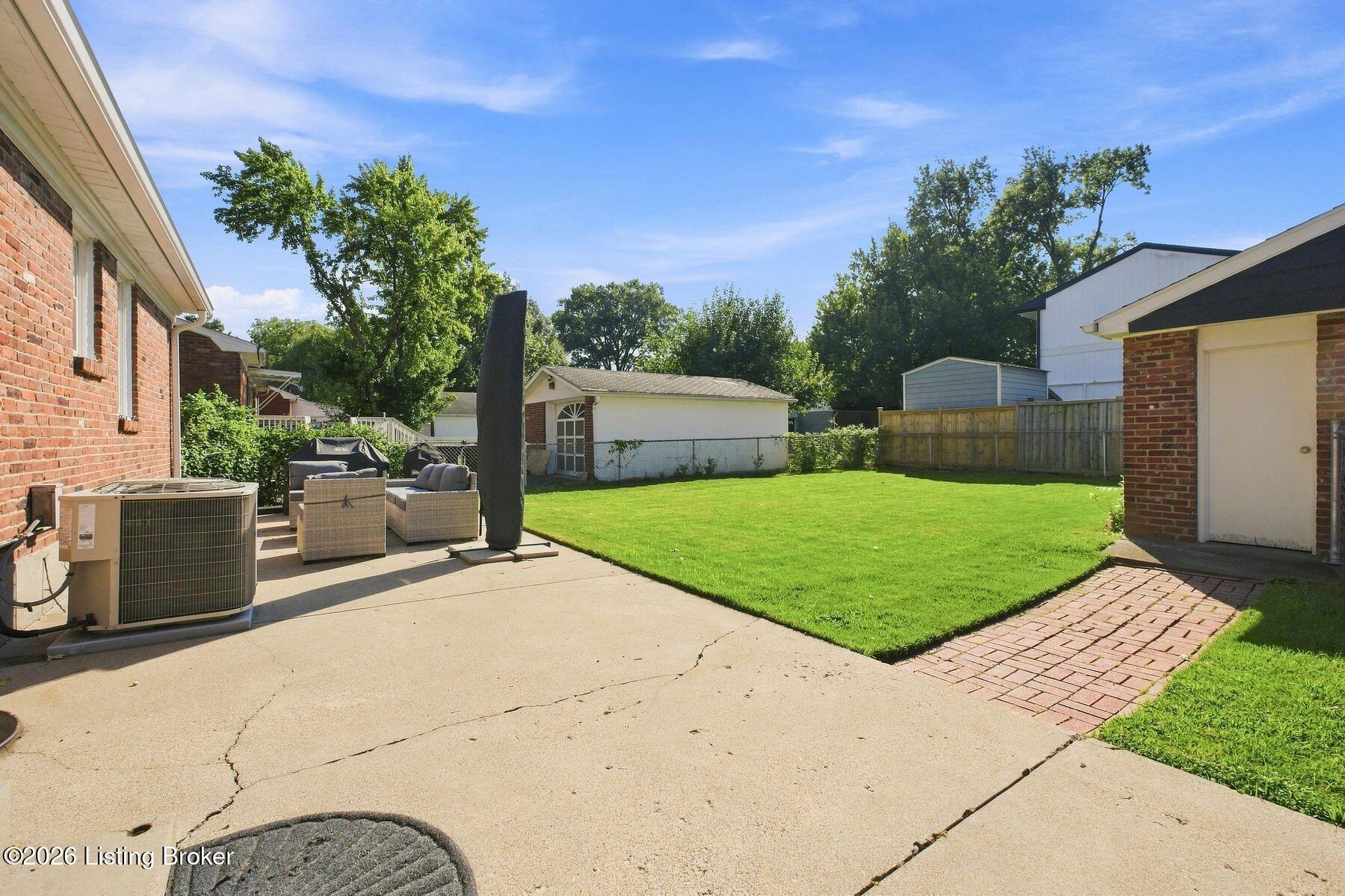 2906 Thistlewood Dr Property Photo 22