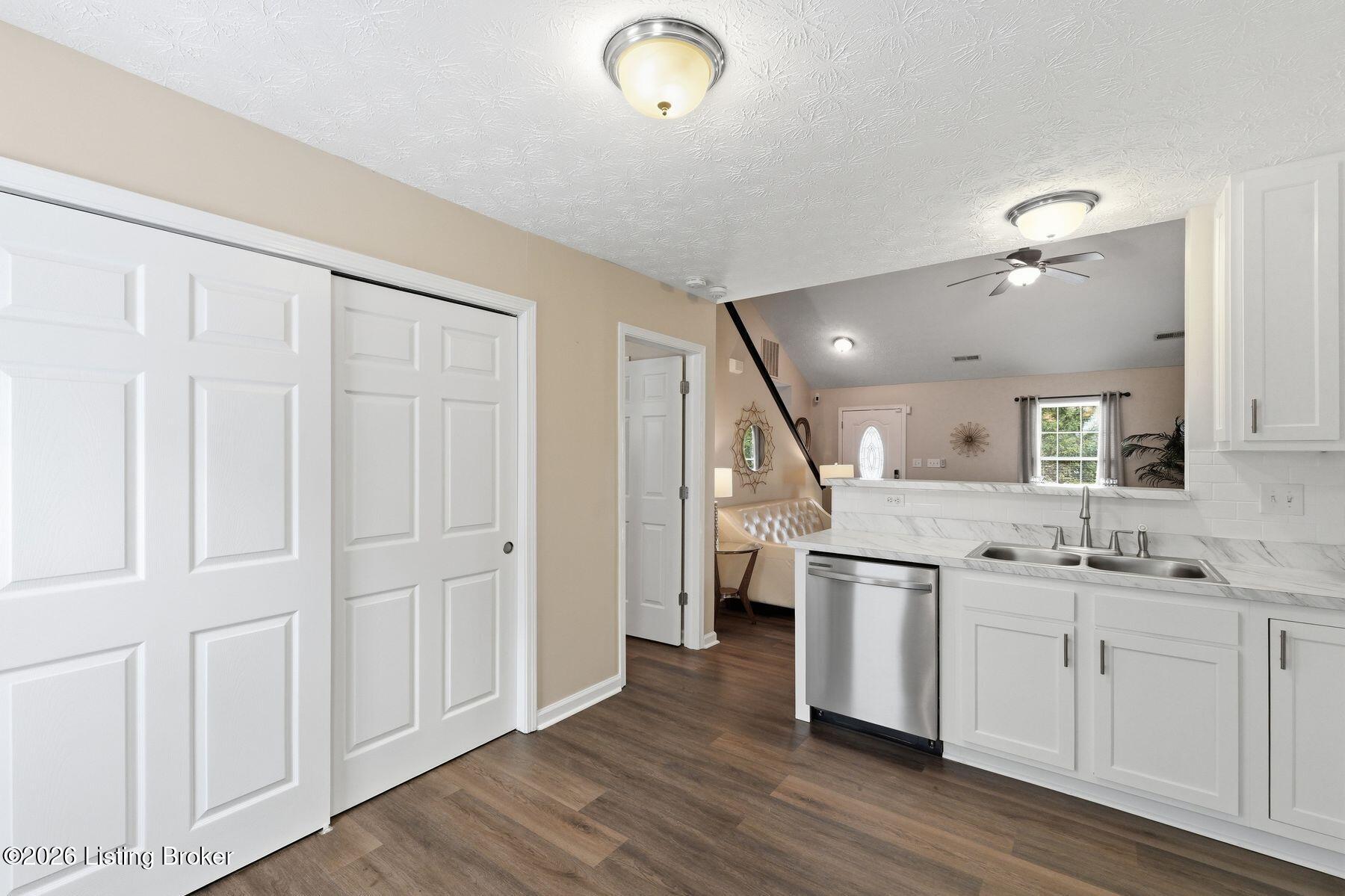 6314 Maravian Dr Property Photo 17