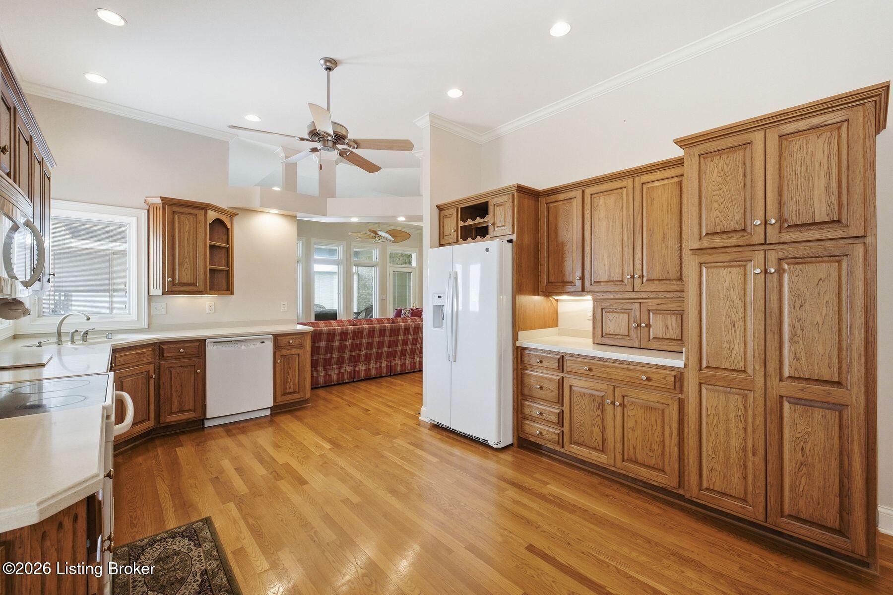 8006 Hall Farm Dr Property Photo 15
