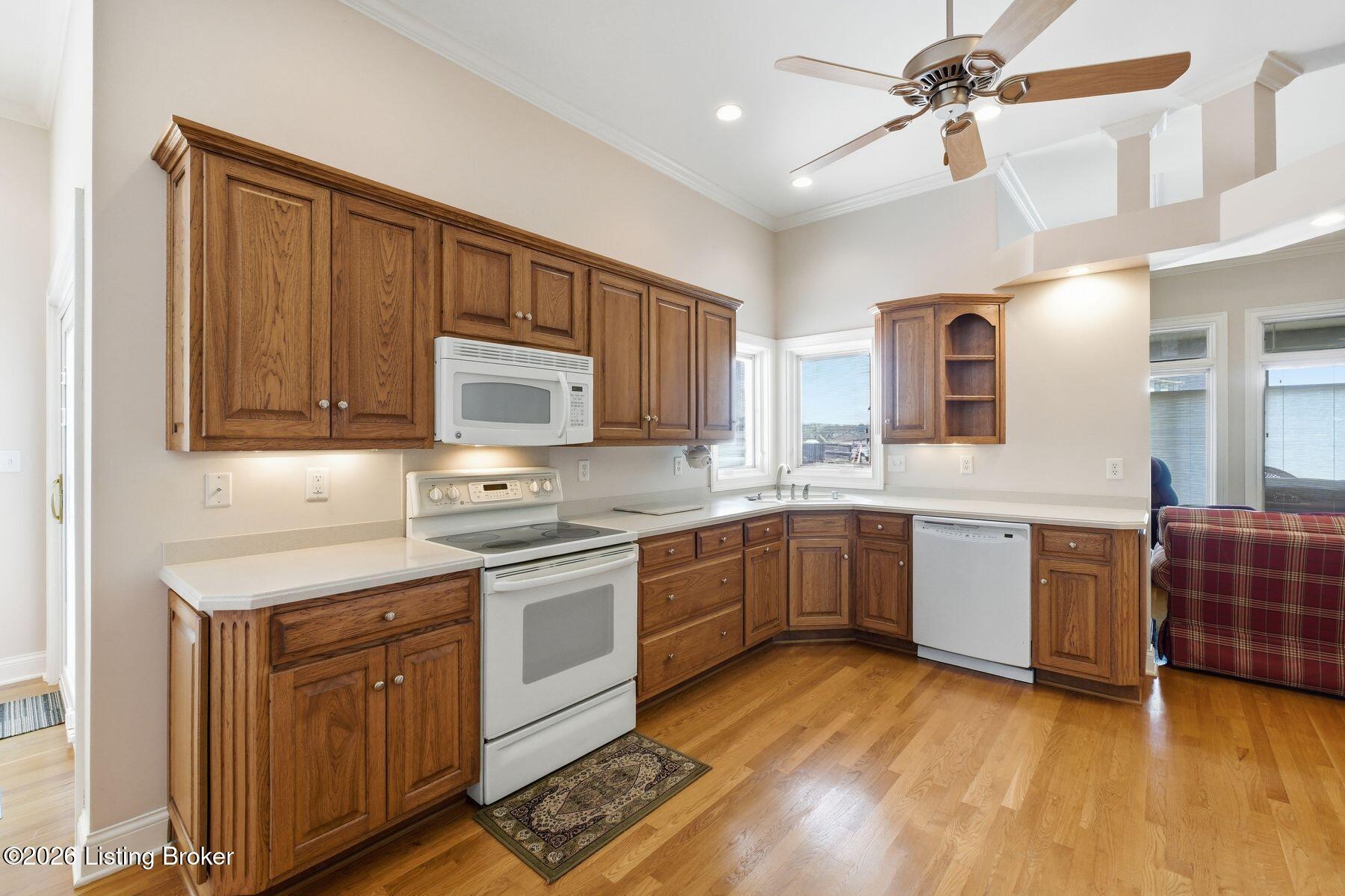 8006 Hall Farm Dr Property Photo 16