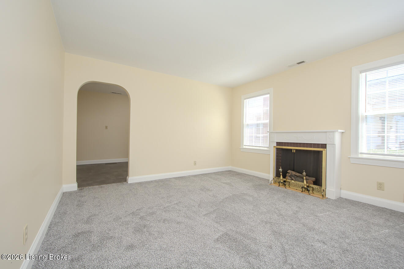 4829 S 4th St Property Photo 4