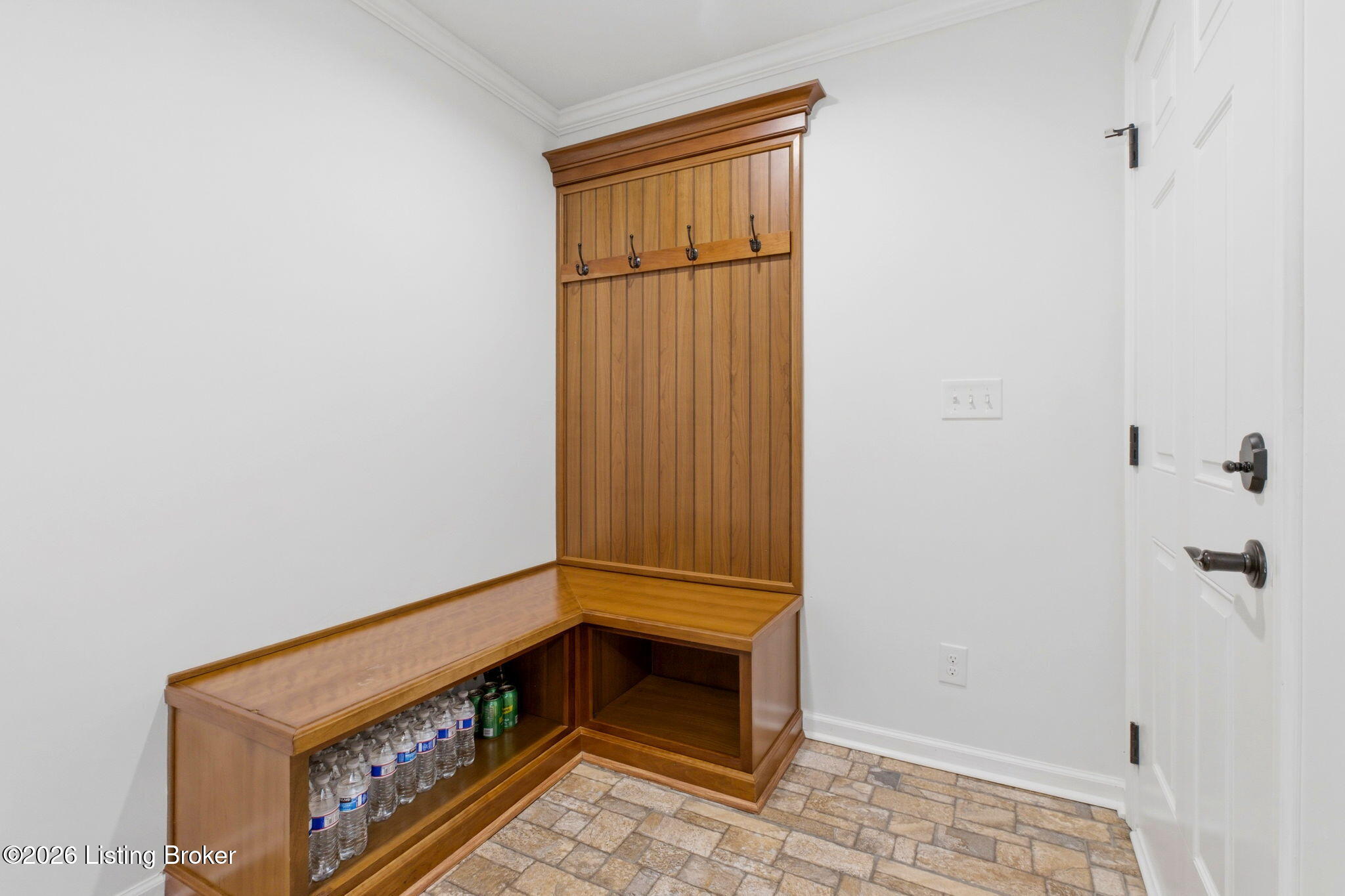 6122 Deep Creek Dr Property Photo 17