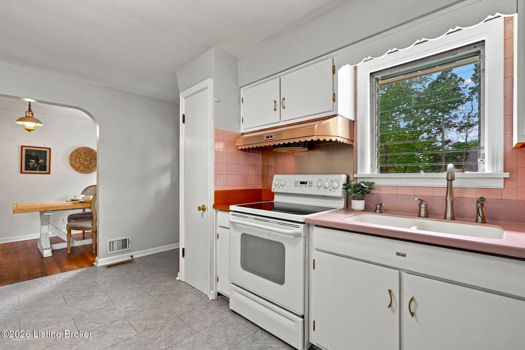 8418 Denise Dr Property Photo 13