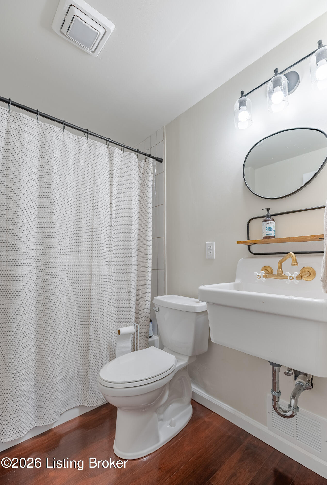 9812 Longwood Cir Property Photo 25