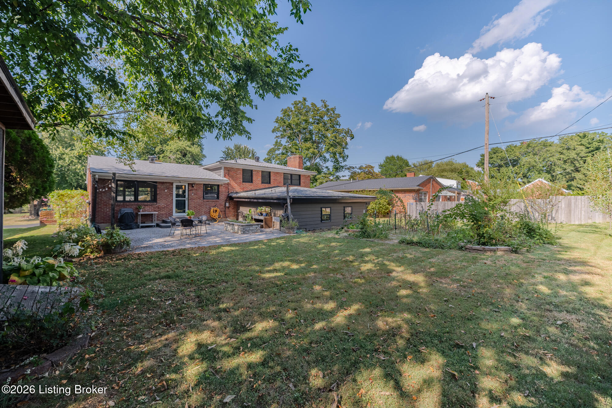 9812 Longwood Cir Property Photo 31