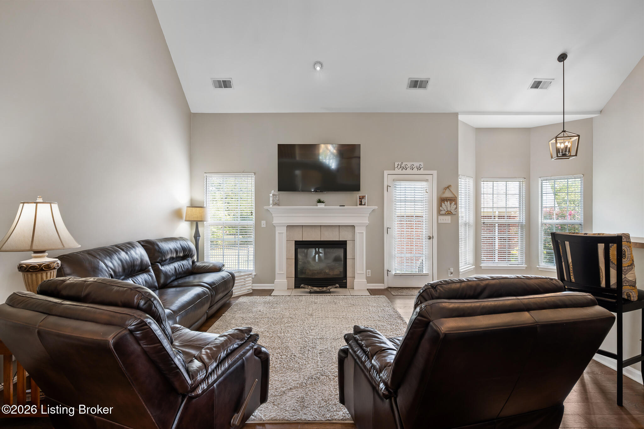16513 Taunton Vale Rd Property Photo 9