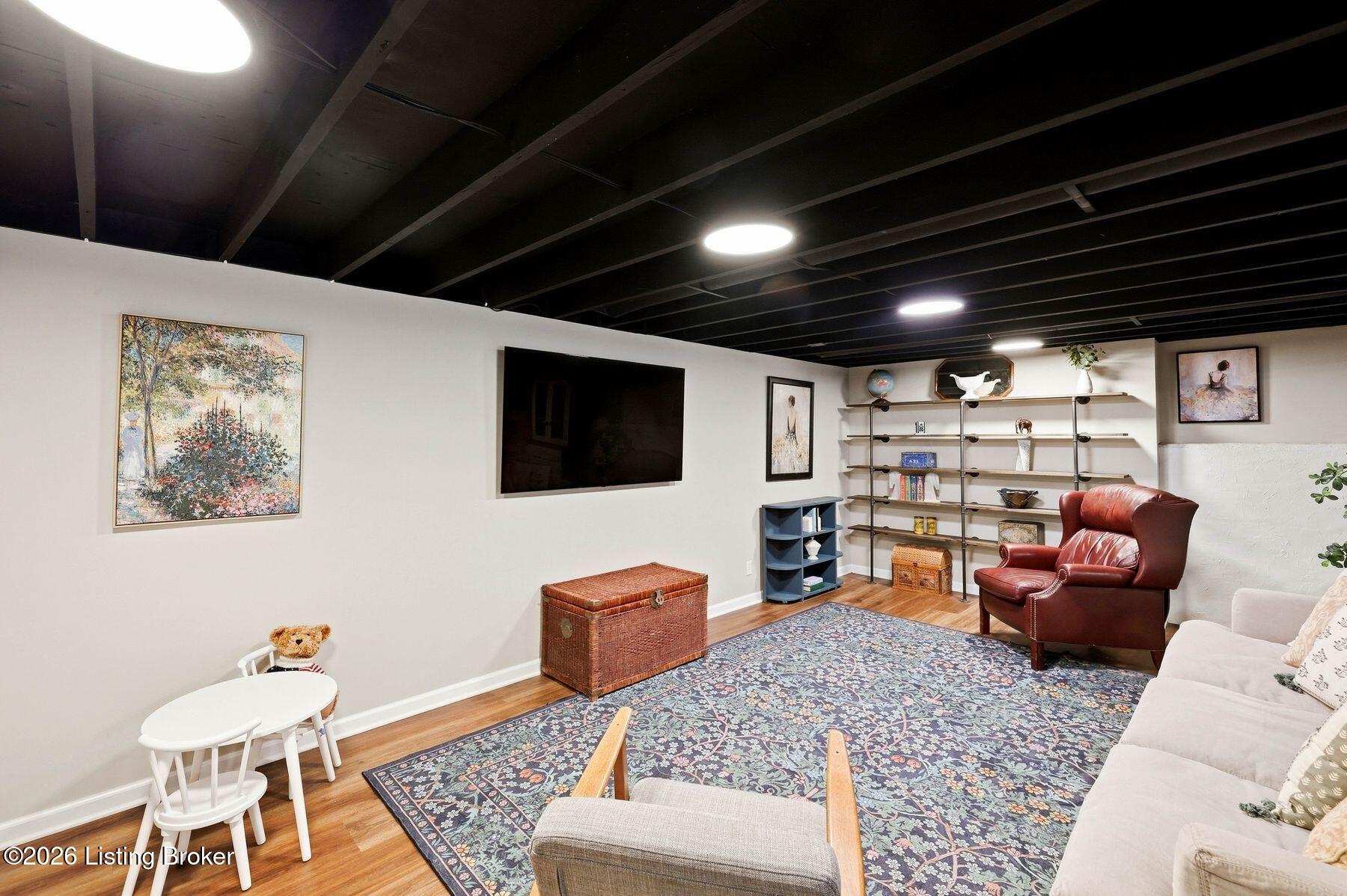 9218 Watterson Trail Property Photo 42