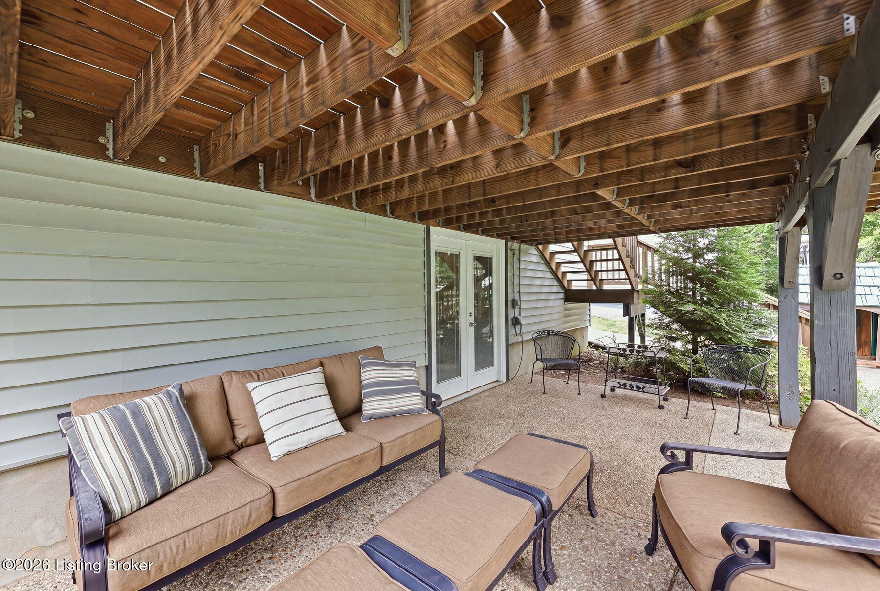 9218 Watterson Trail Property Photo 64