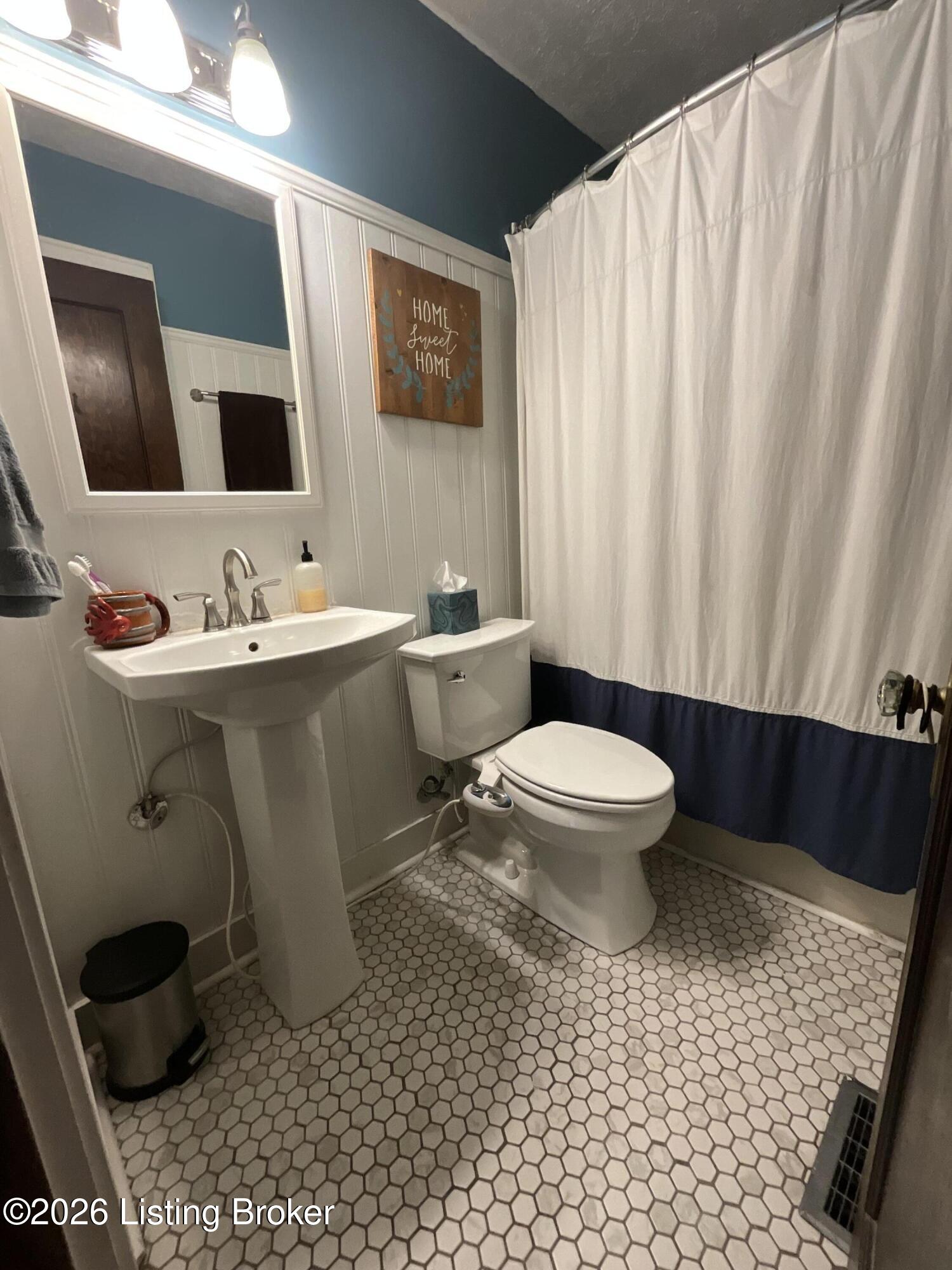 879 Minoma Ave Property Photo 16