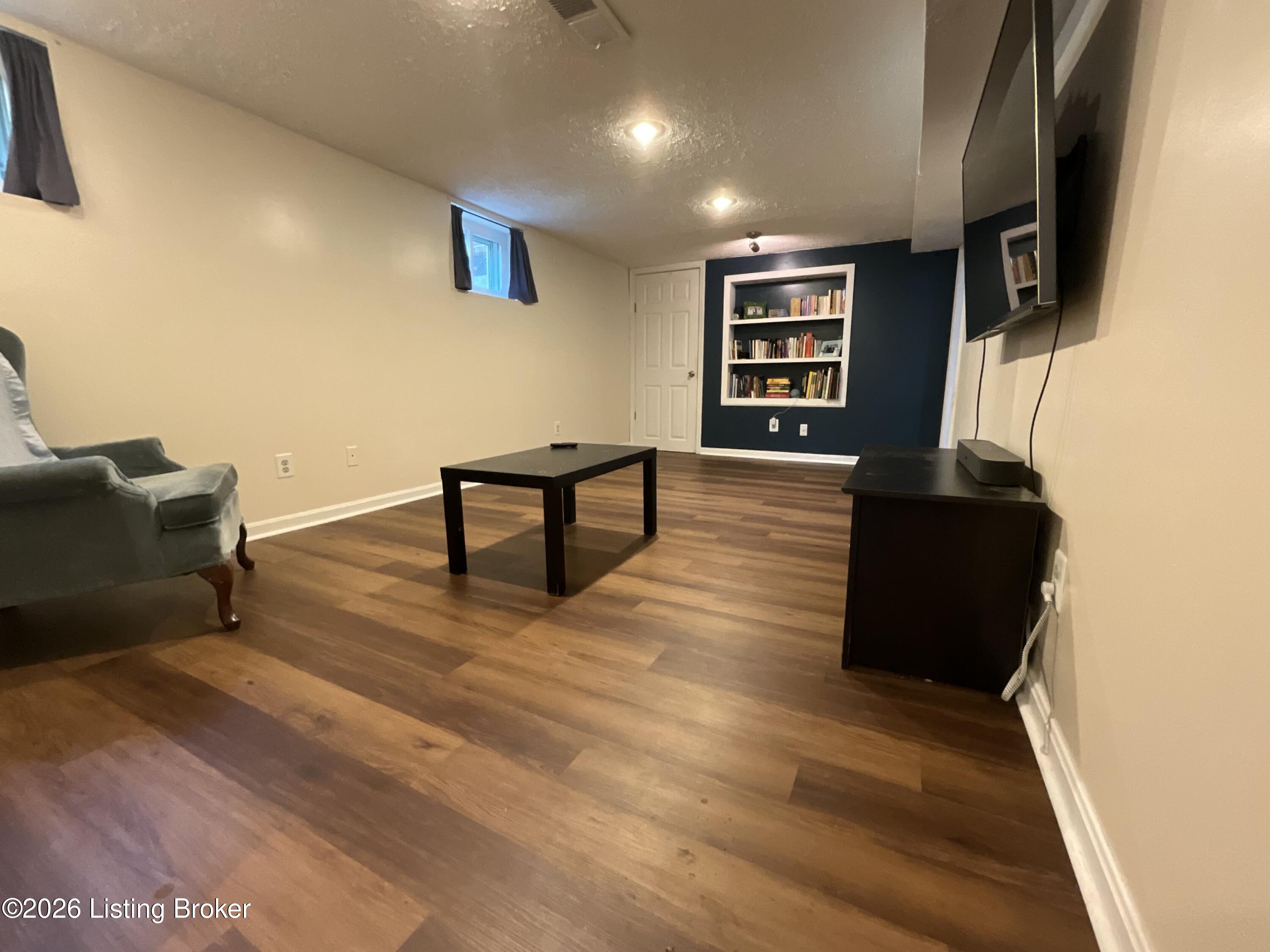 879 Minoma Ave Property Photo 25