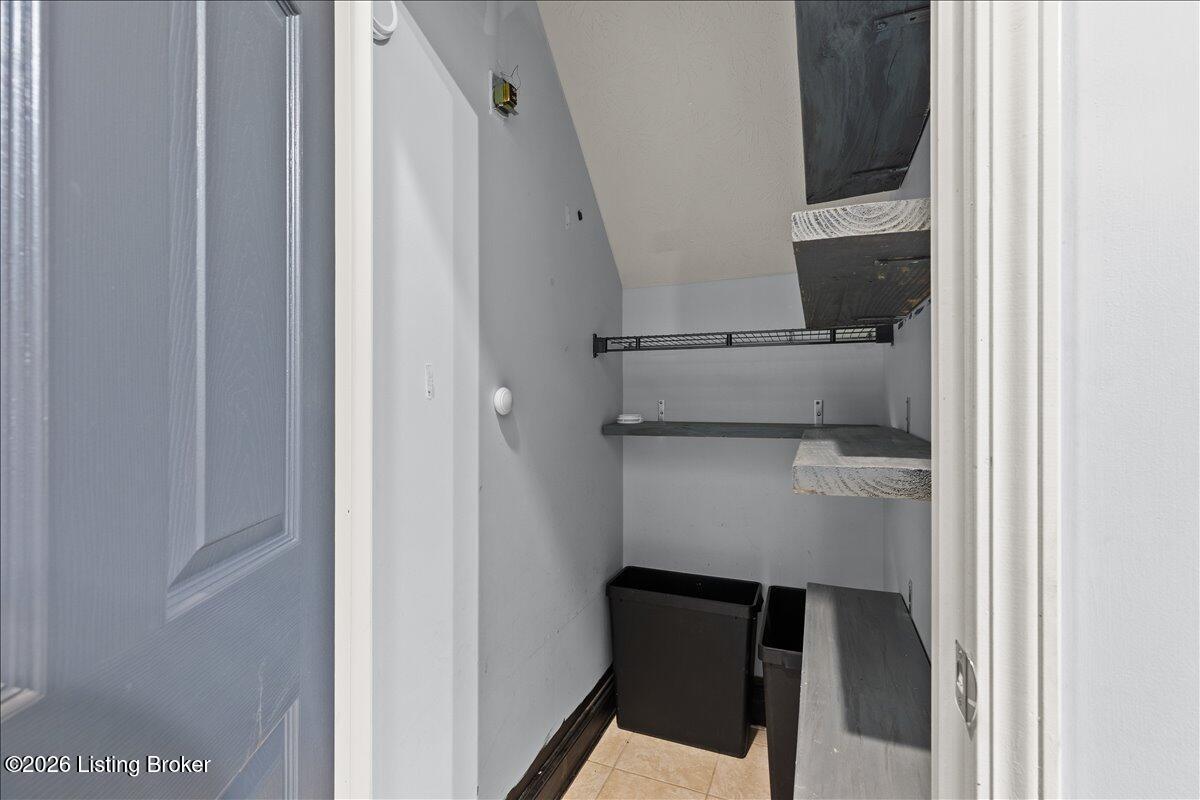 8003 Williamsgate Cir Property Photo 13
