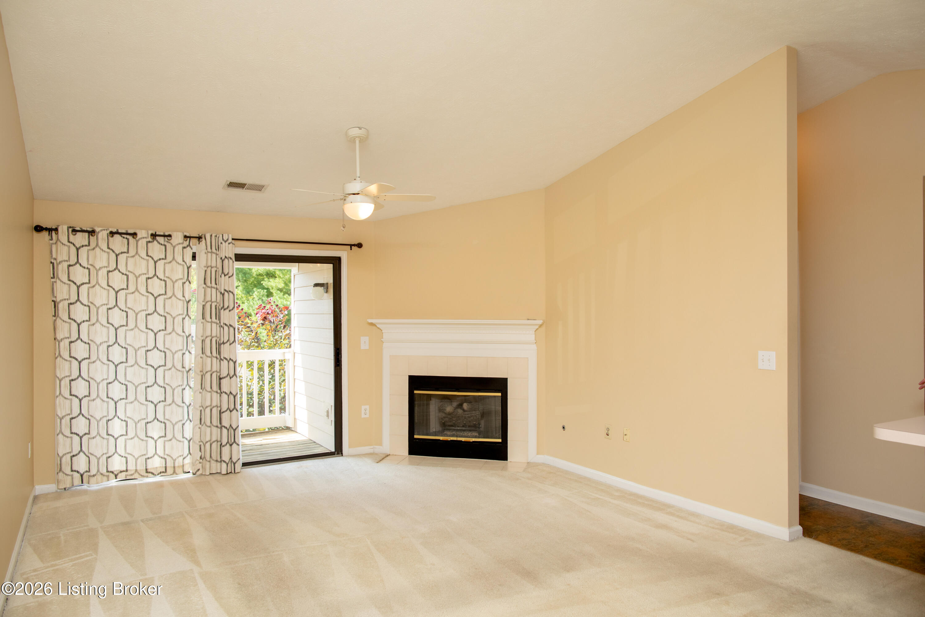 331 Piatt Pl 207 Property Photo 7