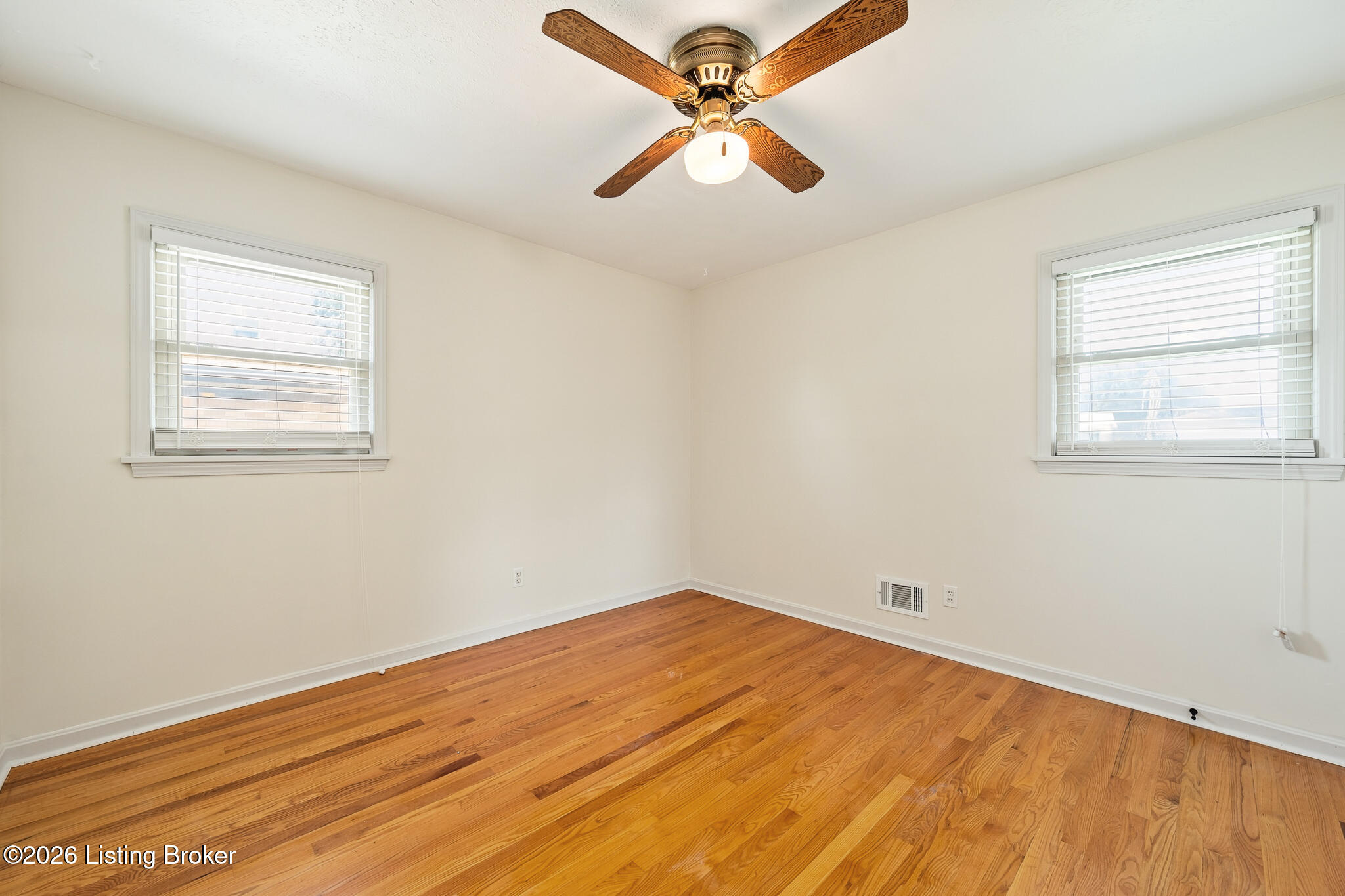 5507 Chestnutwood Way Property Photo 10