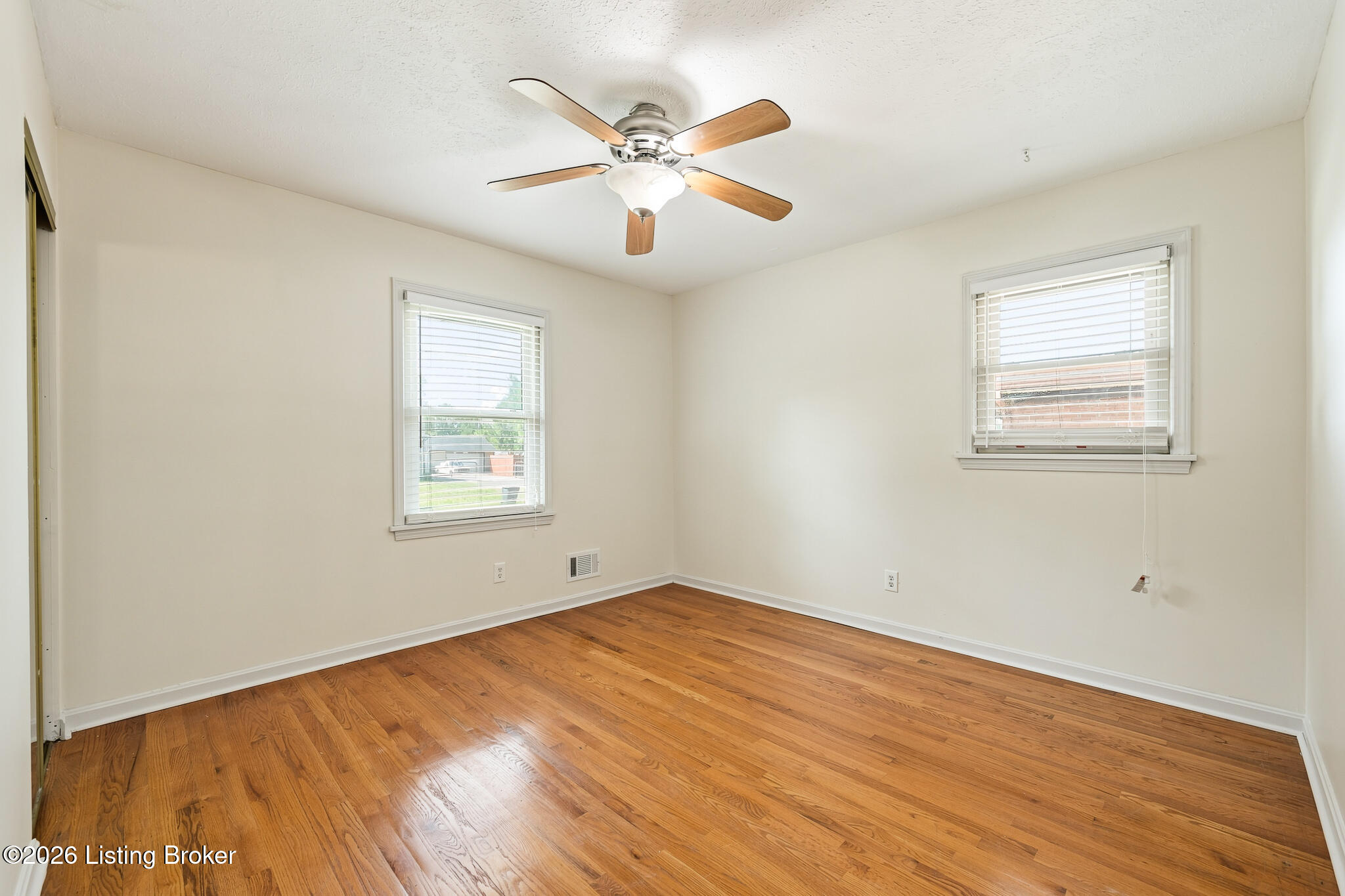 5507 Chestnutwood Way Property Photo 14