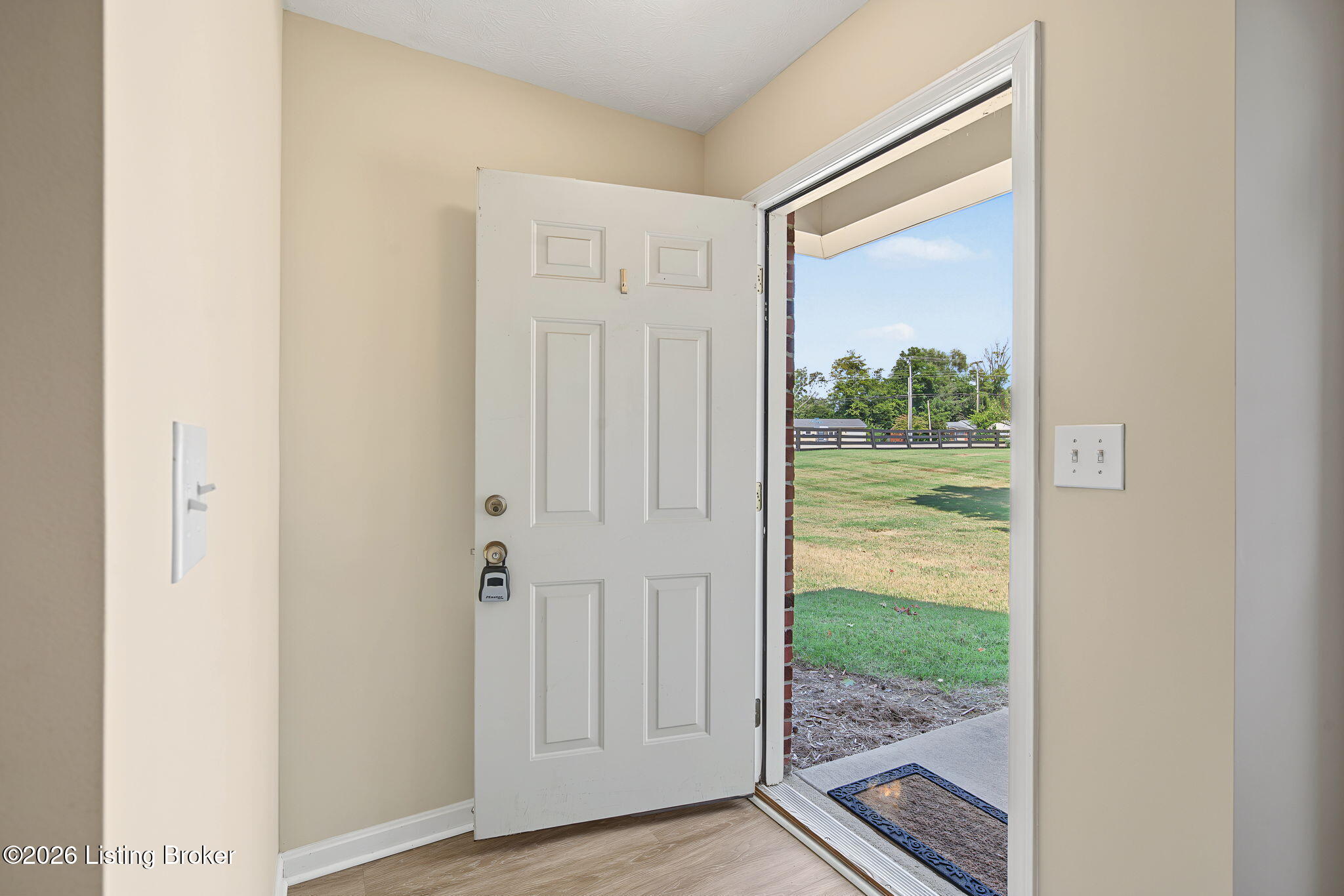 11303 Ridge Lake Dr Property Photo 6