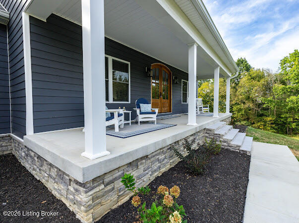 1116 Drake Ridge Rd Property Photo 4