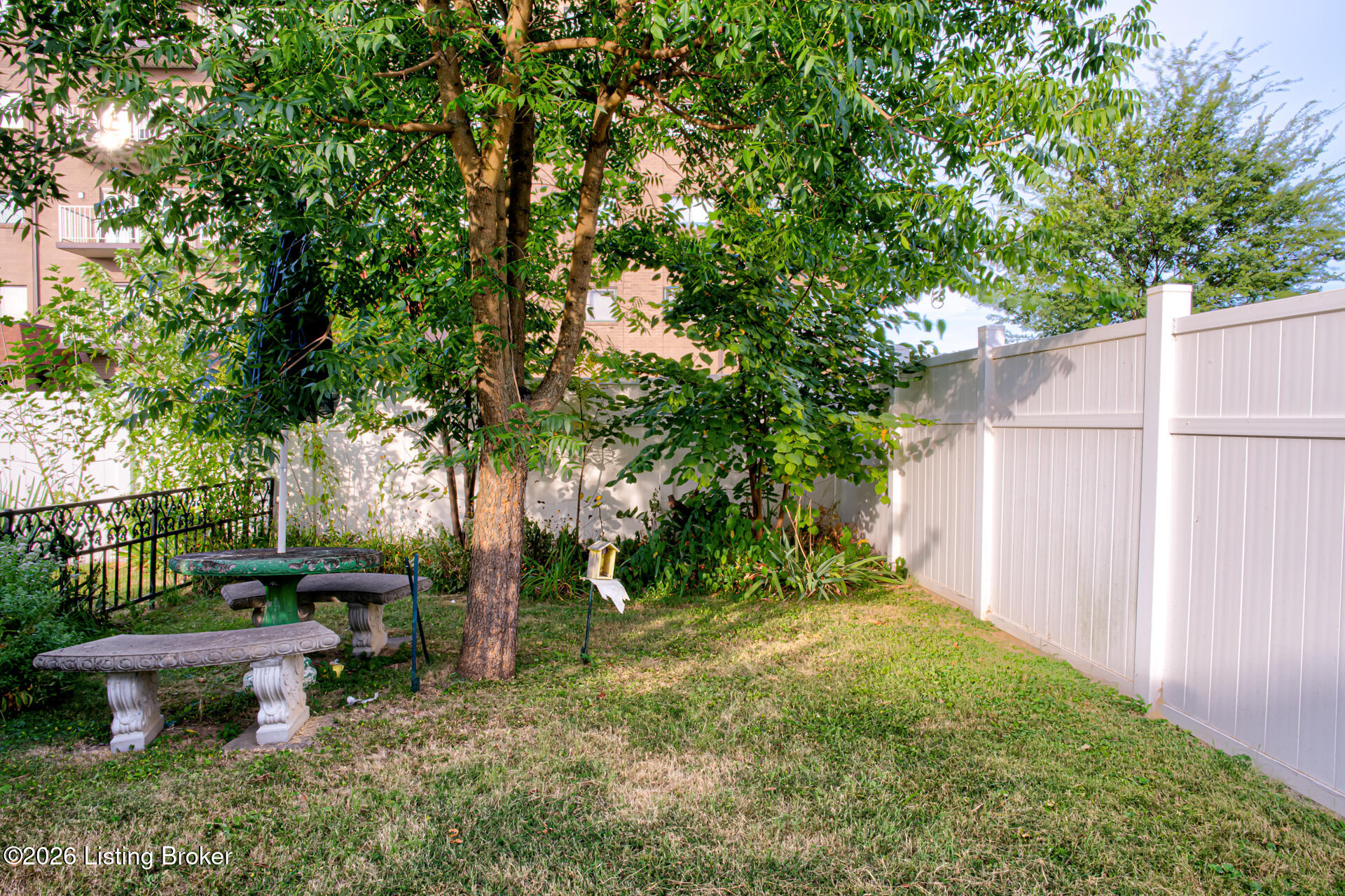 302 Casa Bella Ct Property Photo 18