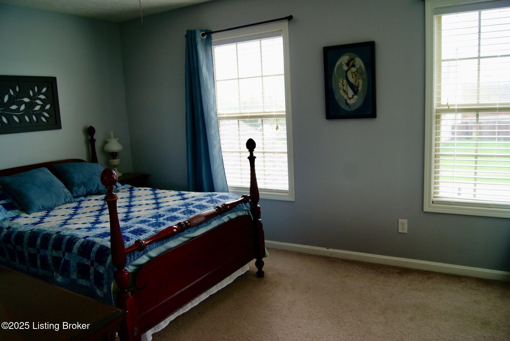 9216 Newbury Ct Property Photo 12