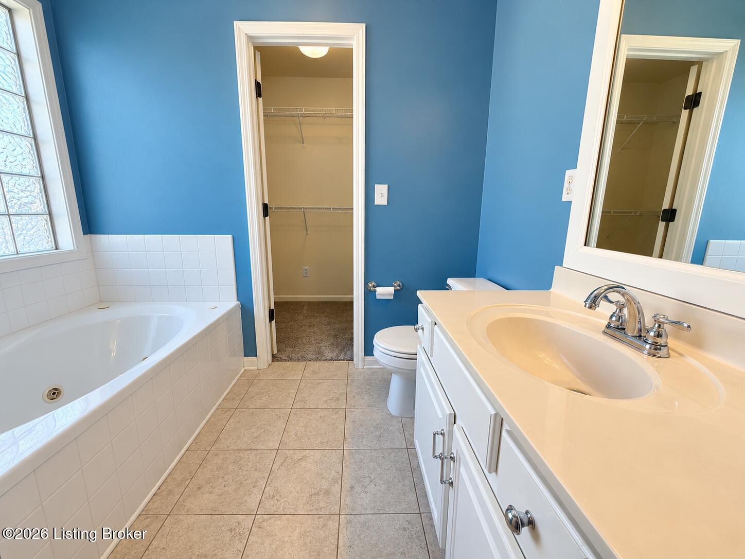 9216 Newbury Ct Property Photo 15