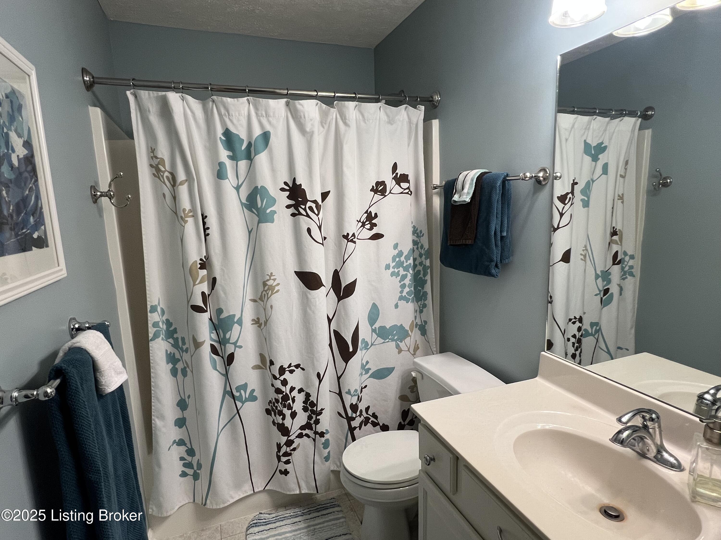 9216 Newbury Ct Property Photo 18