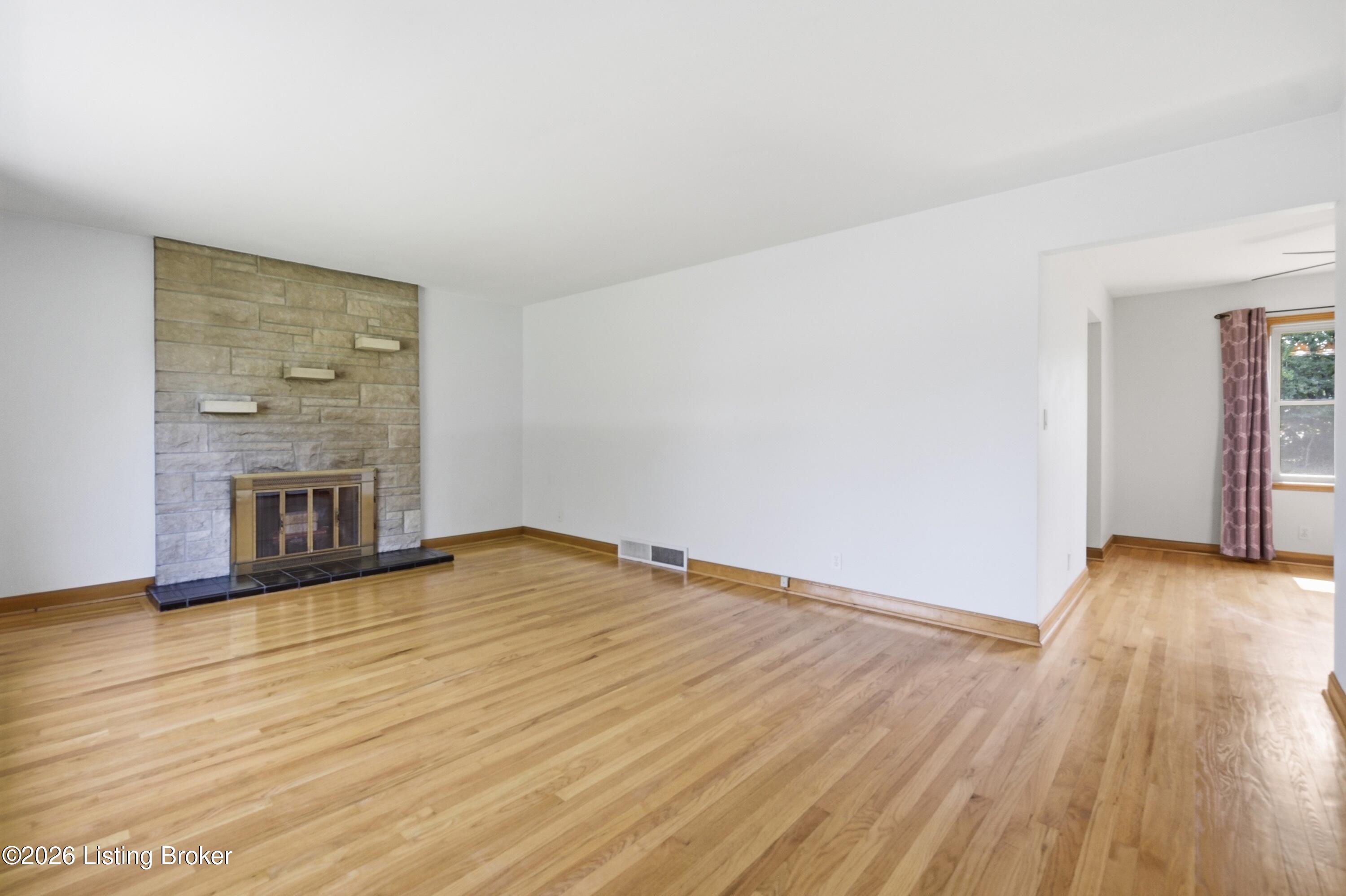 9902 Vega Ln Property Photo 5