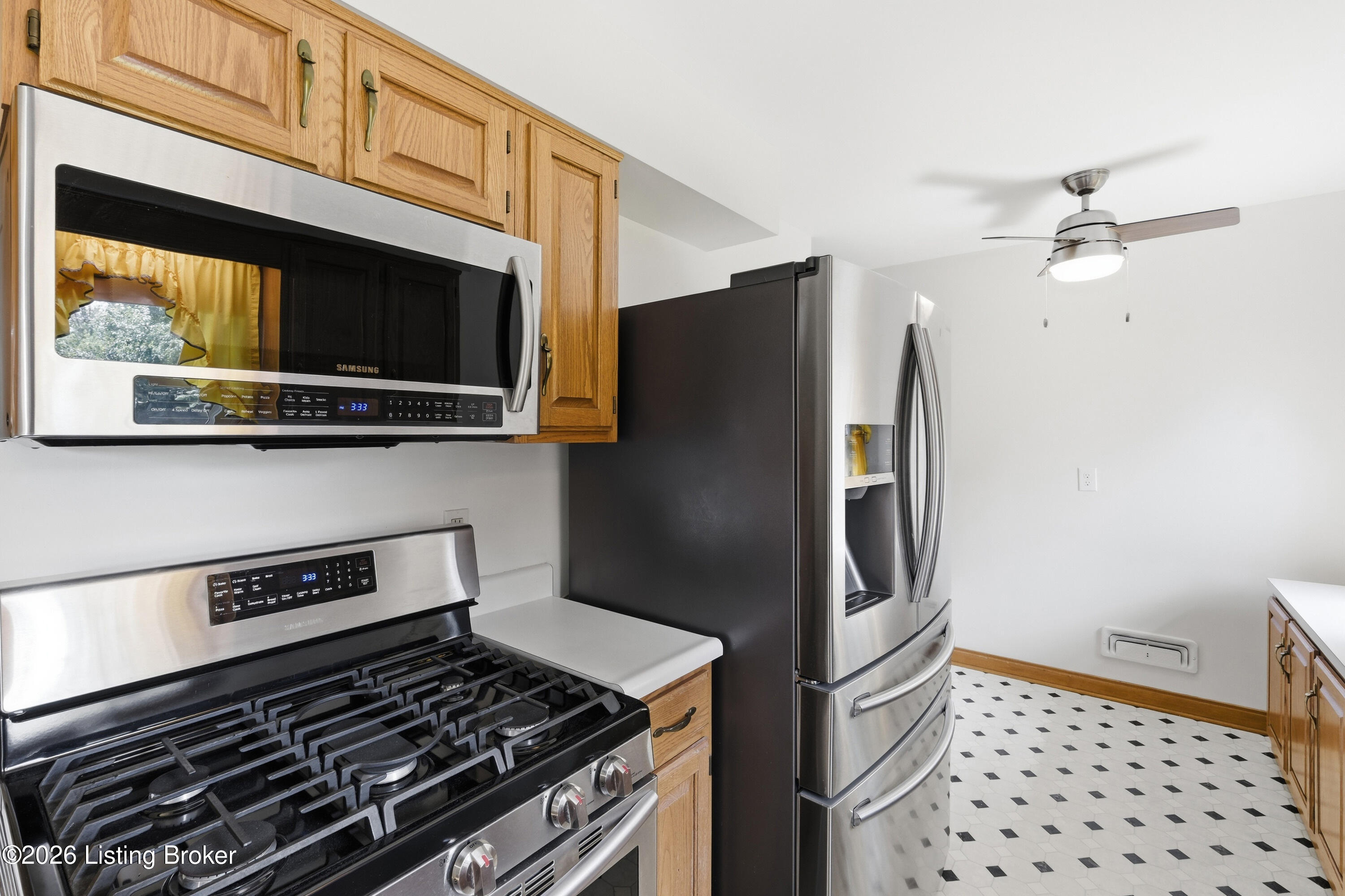 9902 Vega Ln Property Photo 13