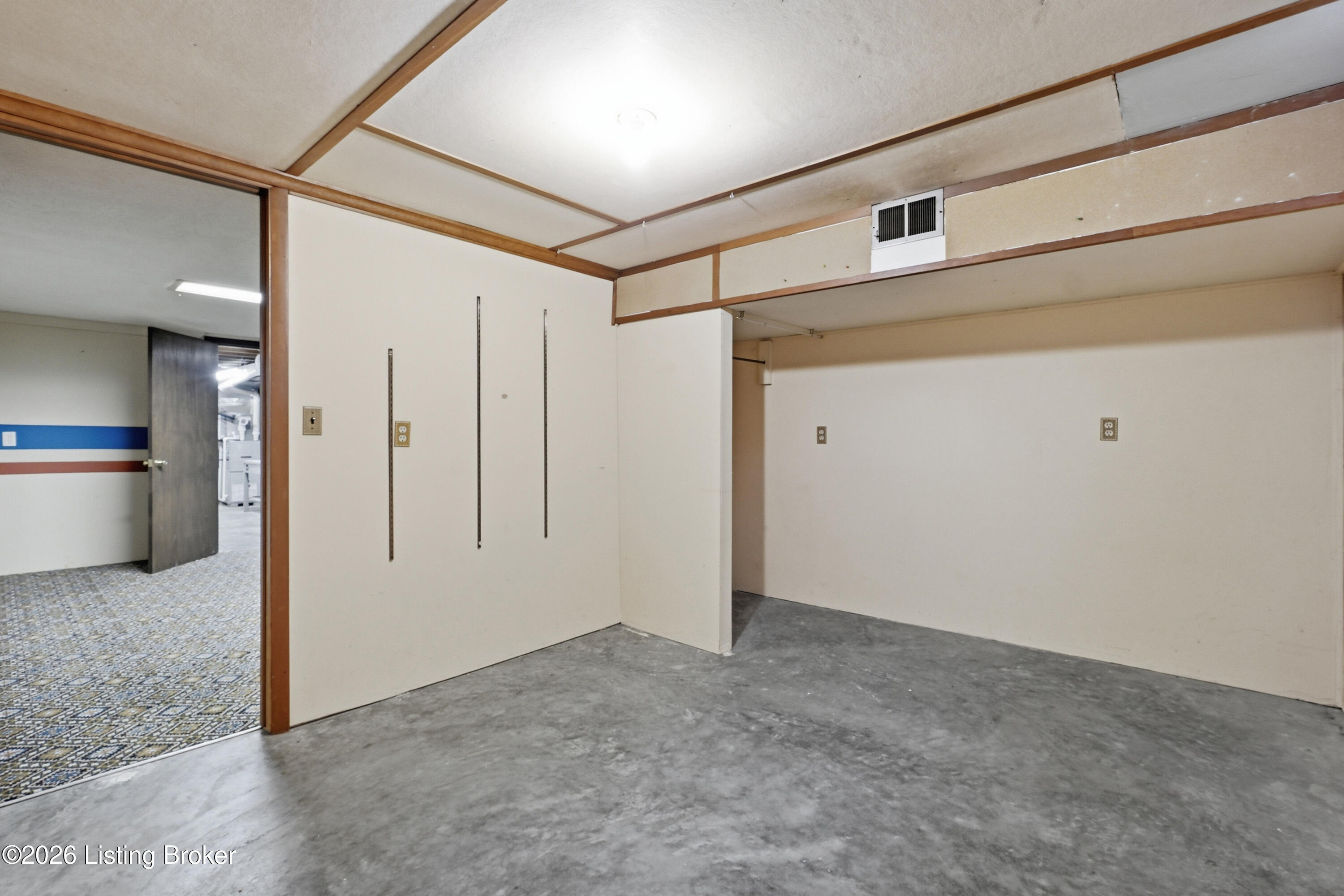 9902 Vega Ln Property Photo 29