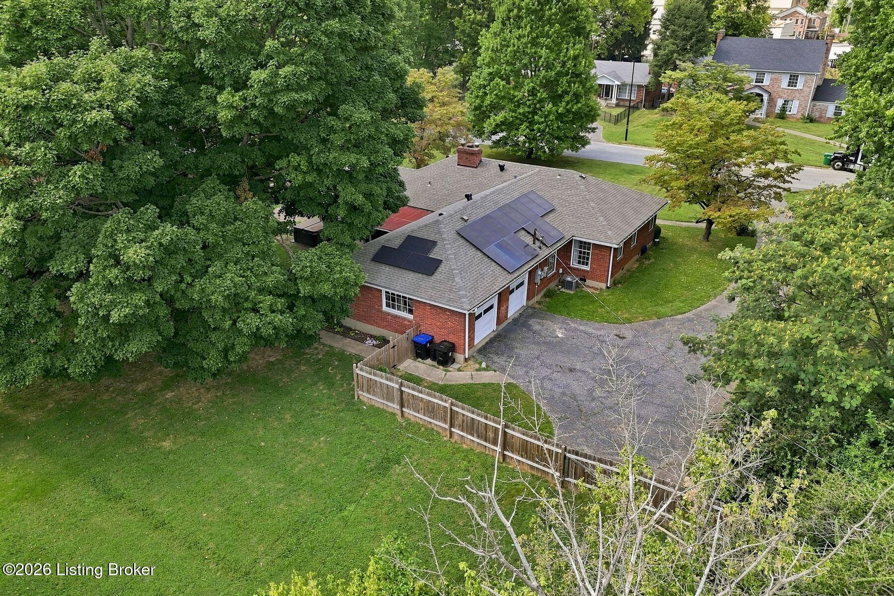 2208 Bashford Manor Ln Property Photo 53