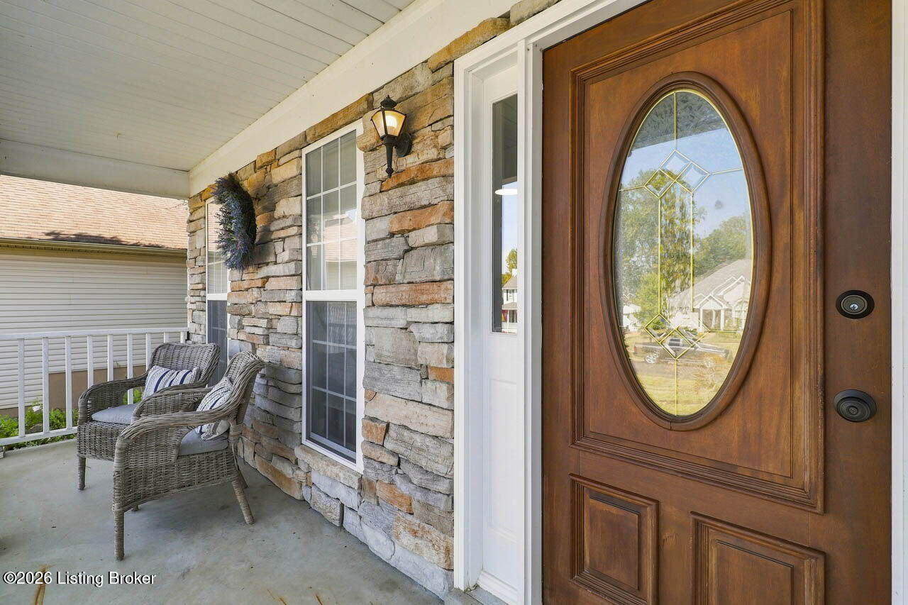 9534 Poplar Hill Dr Property Photo 5