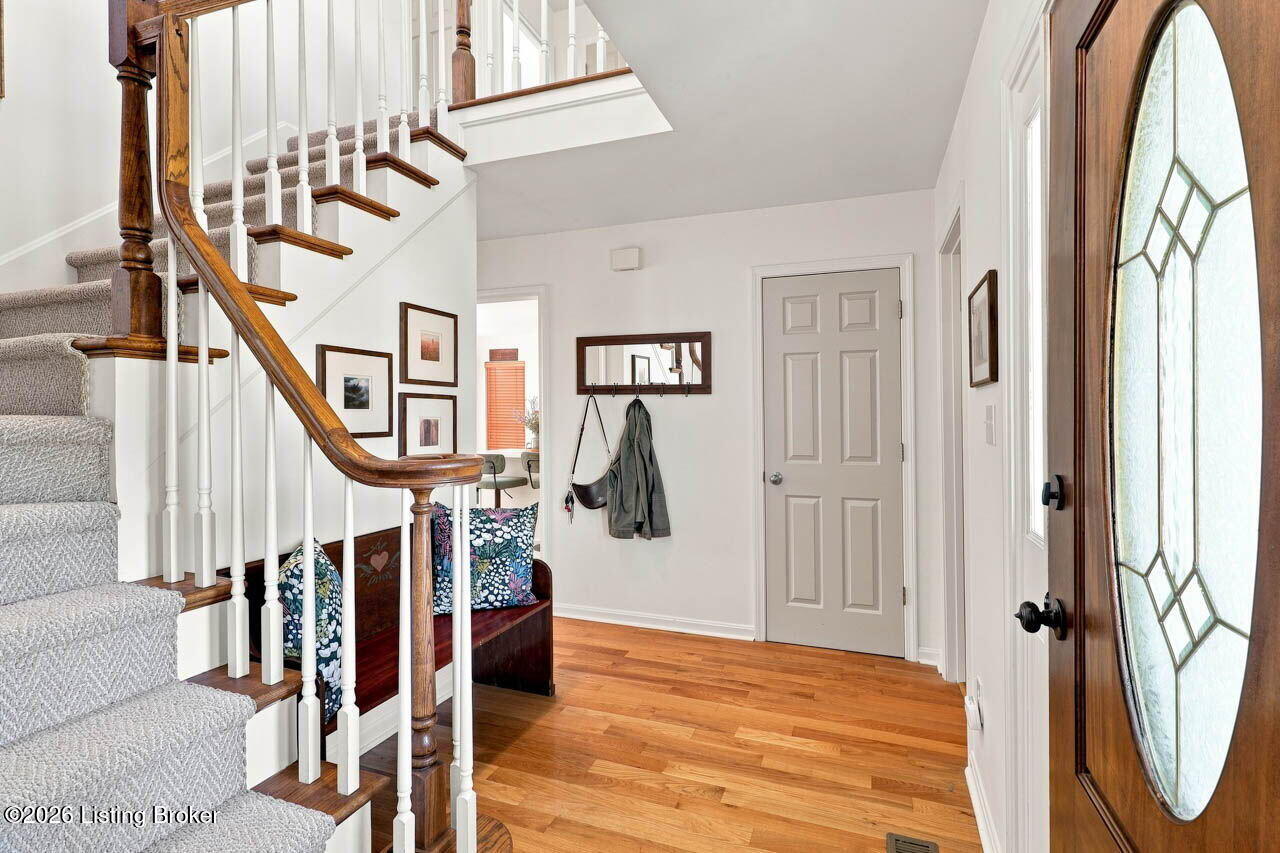 9534 Poplar Hill Dr Property Photo 7