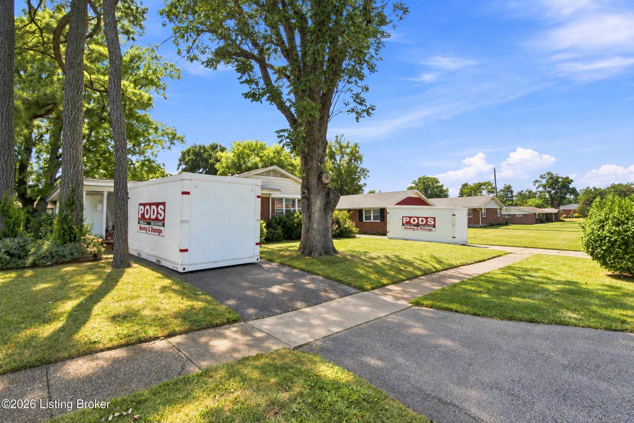 12306 Meadow Ln Property Photo 4