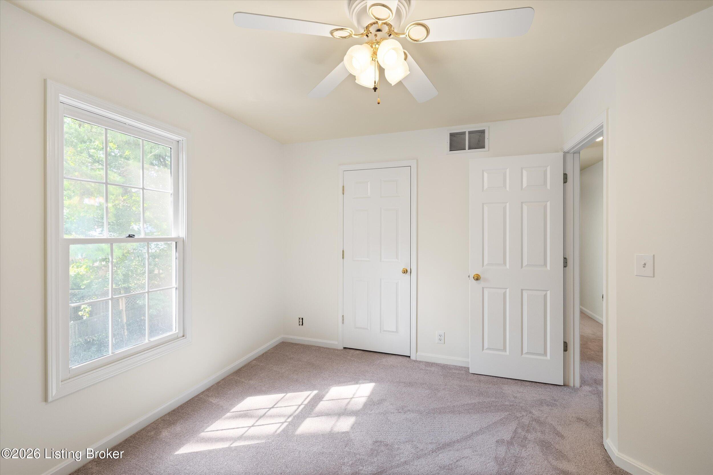 10504 Edgewater Rd Property Photo 43