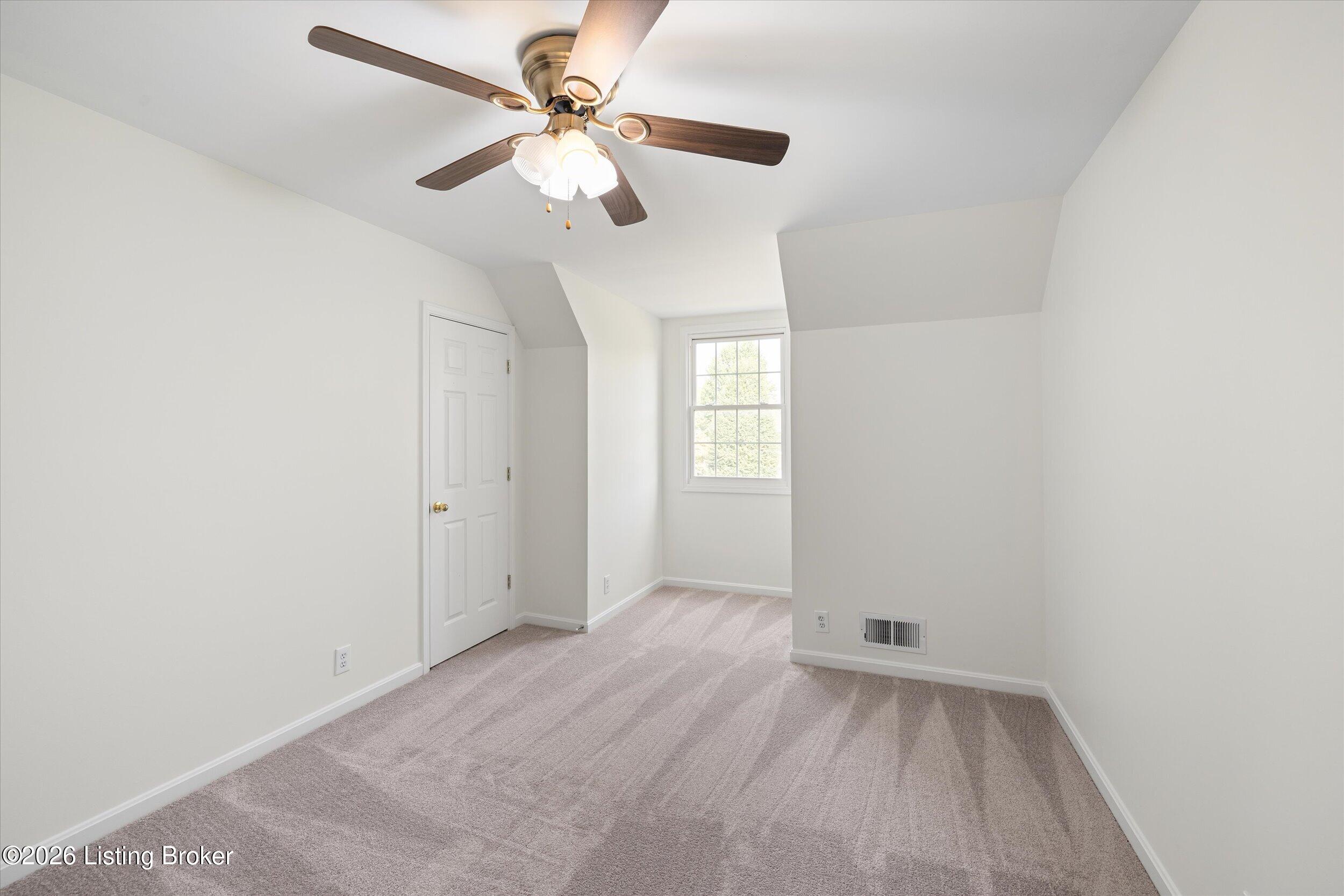 10504 Edgewater Rd Property Photo 46