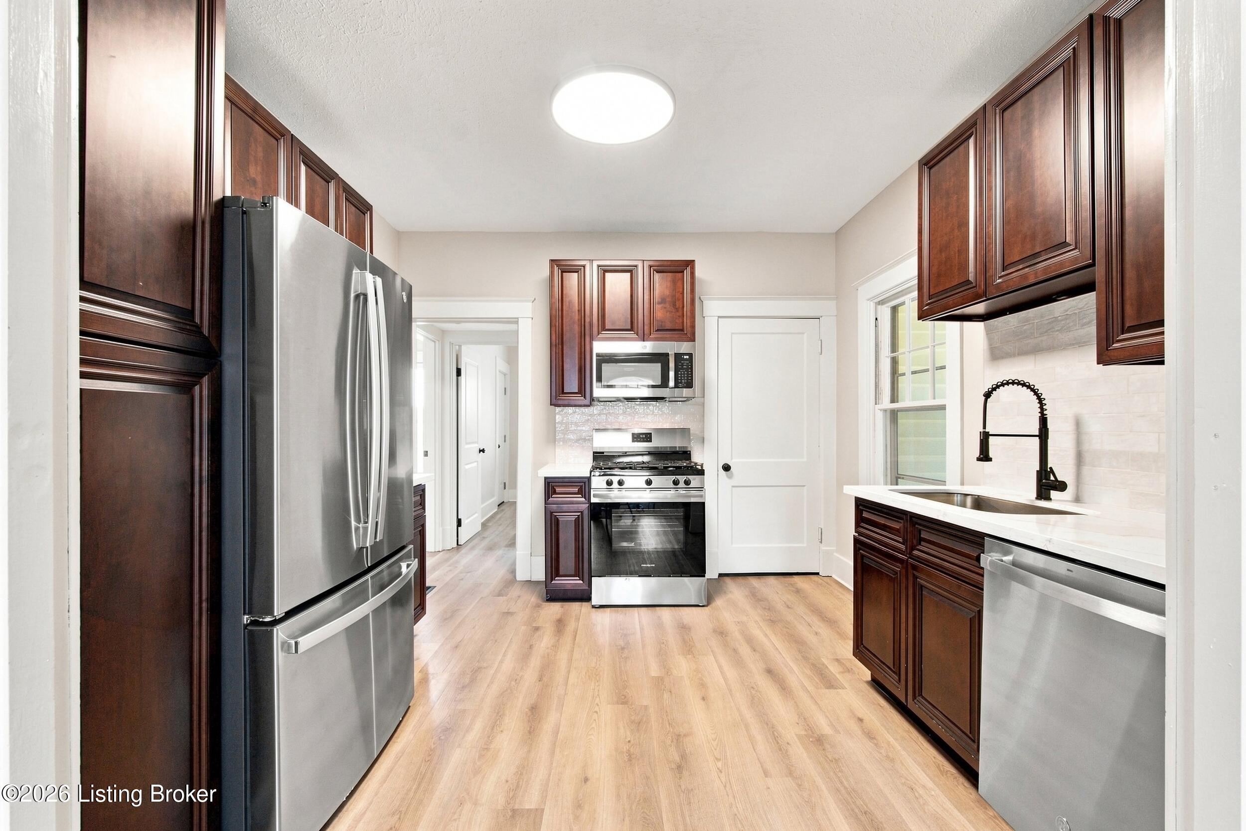 801 Reading Rd Property Photo 5