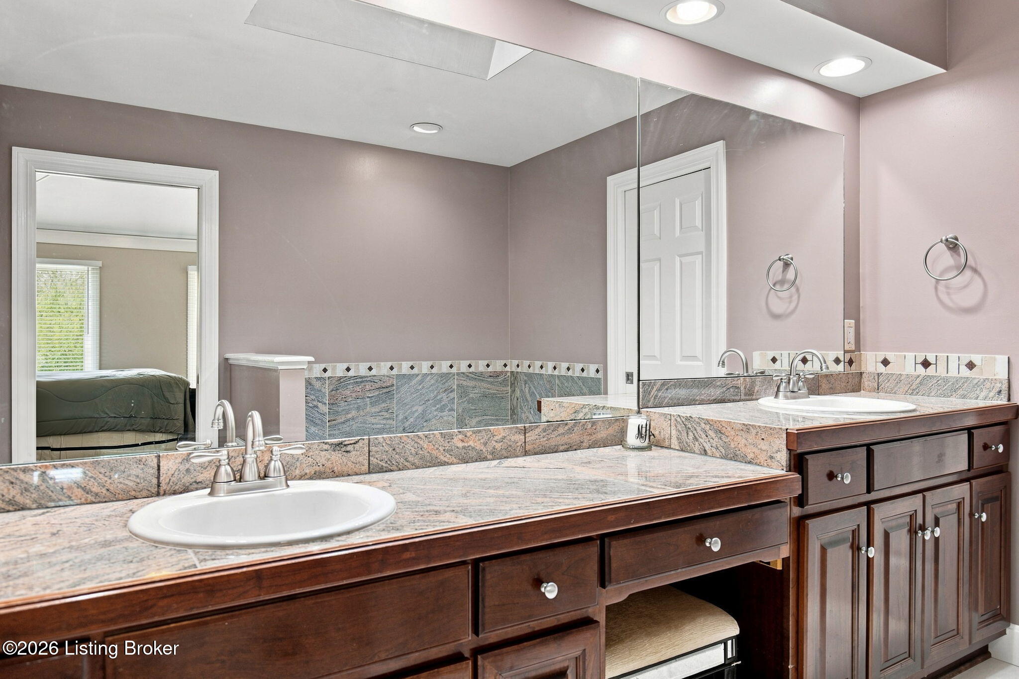 804 Harvest Grove Ct Property Photo 40